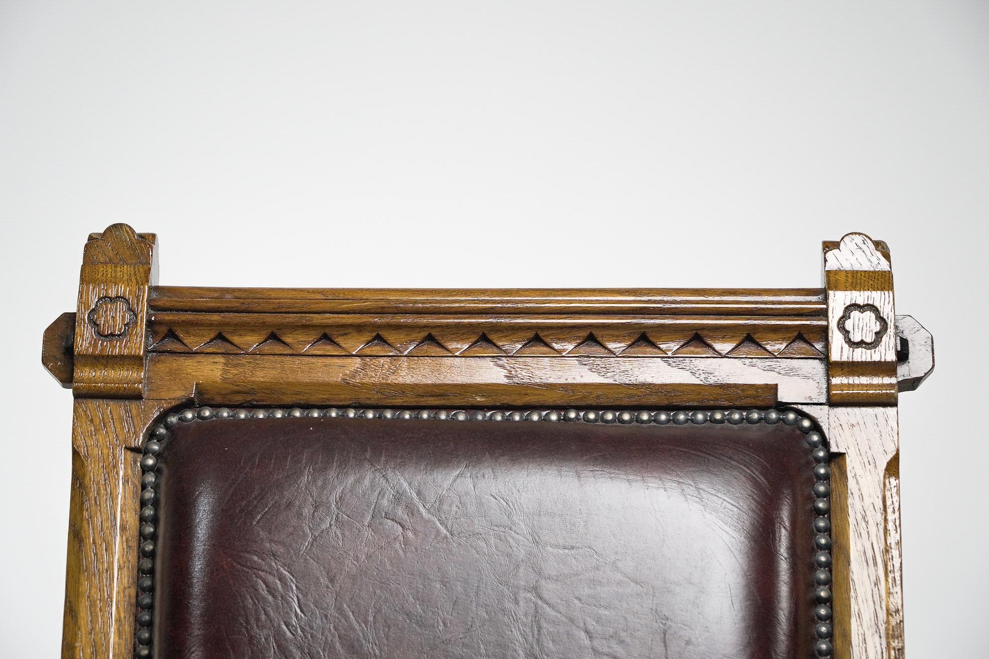 Fait main Fauteuil néo-gothique en chêne conçu par John Pollard Seddon pour Seddon and Co. en vente