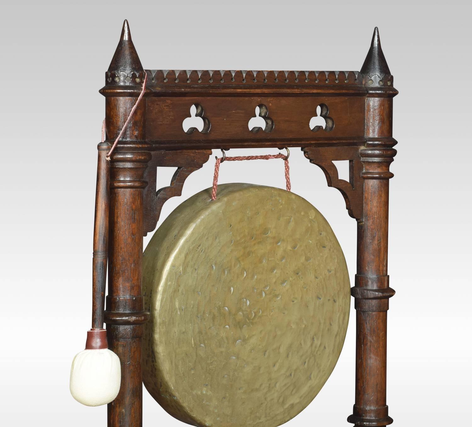 Gothic Revival Oak Dinner Gong In Good Condition In Cheshire, GB