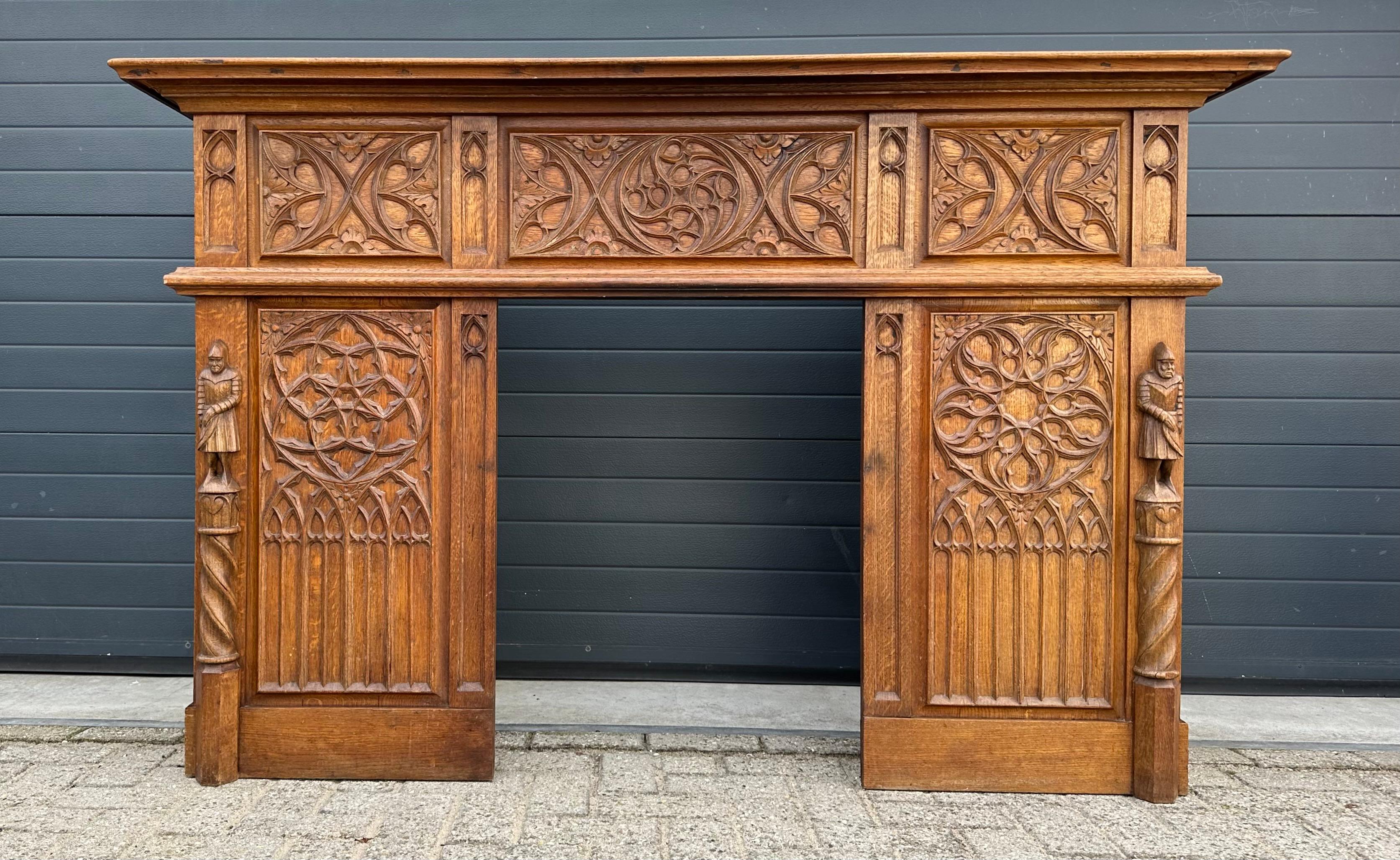 Gothic Revival Oak Fireplace Mantel with Carved Church Window Panels & Guards In Good Condition For Sale In Lisse, NL