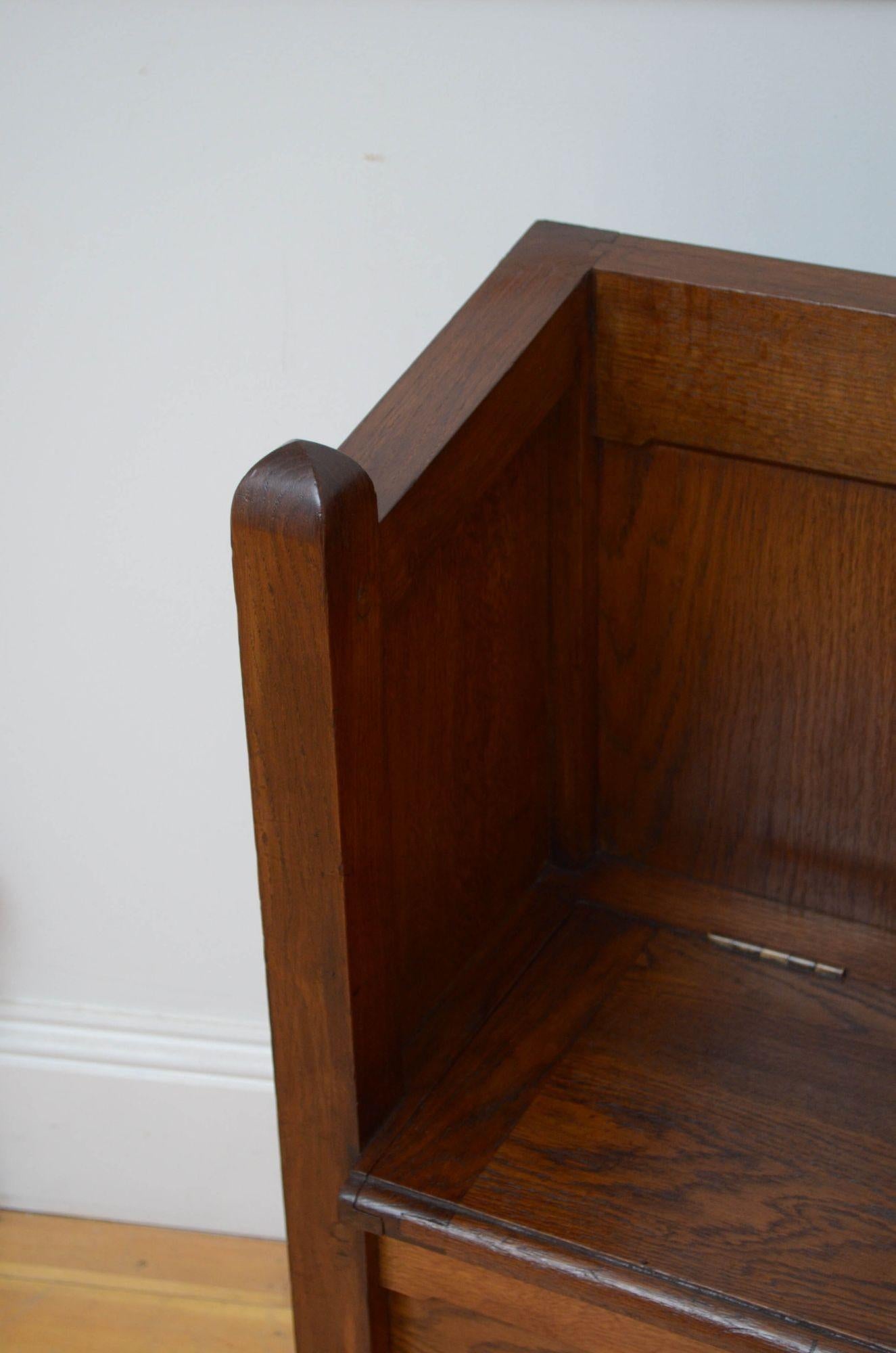 Gothic Revival Oak Hall Bench c1880 In Good Condition For Sale In High Peak, GB