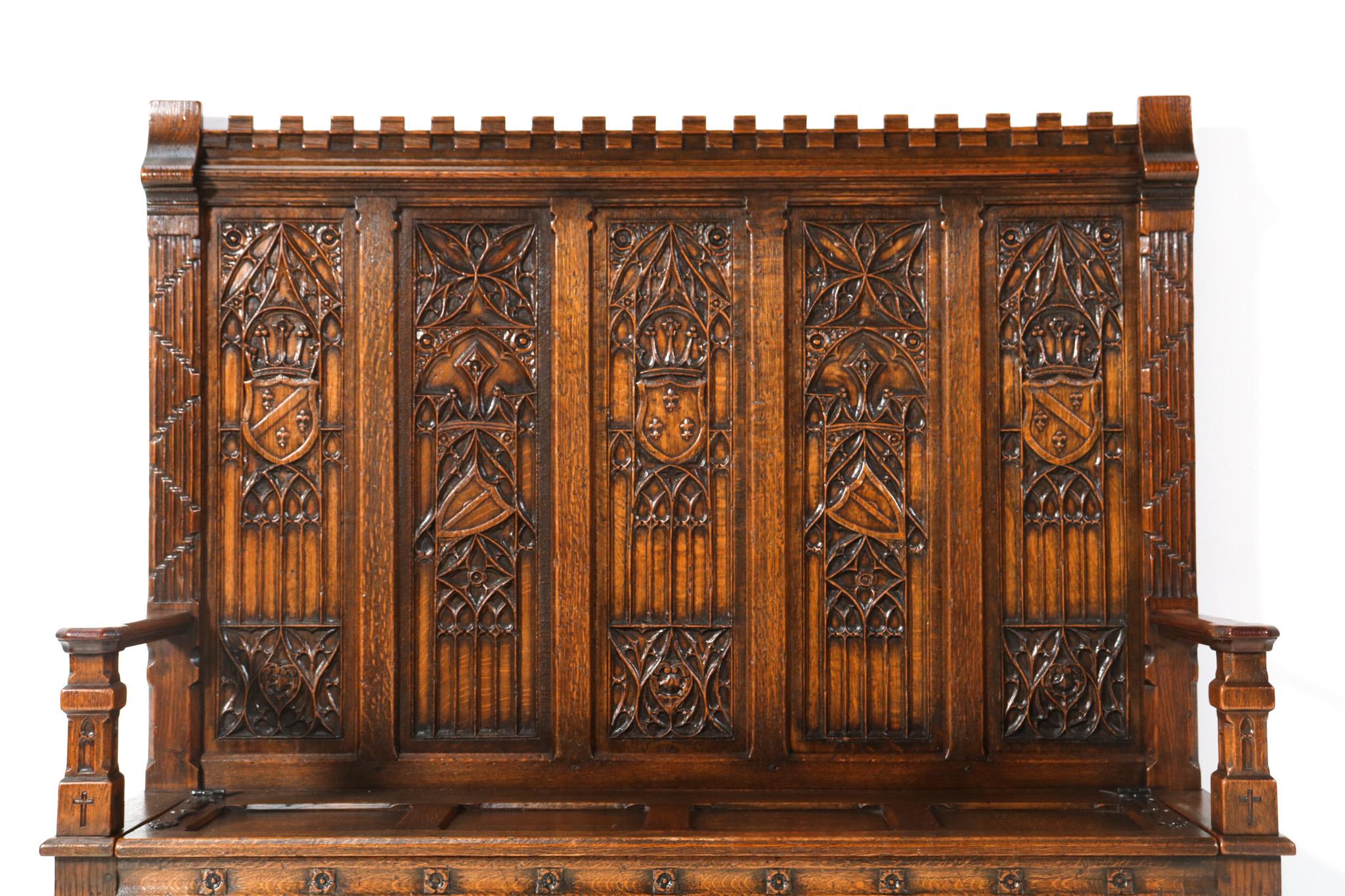 Olandese Panca da sala con schienale alto in quercia in stile Gothic Revival, 1900 in vendita