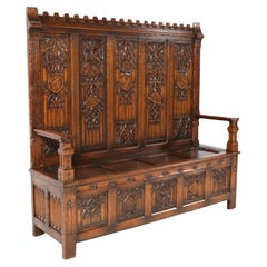 Panca da sala con schienale alto in quercia in stile Gothic Revival, 1900