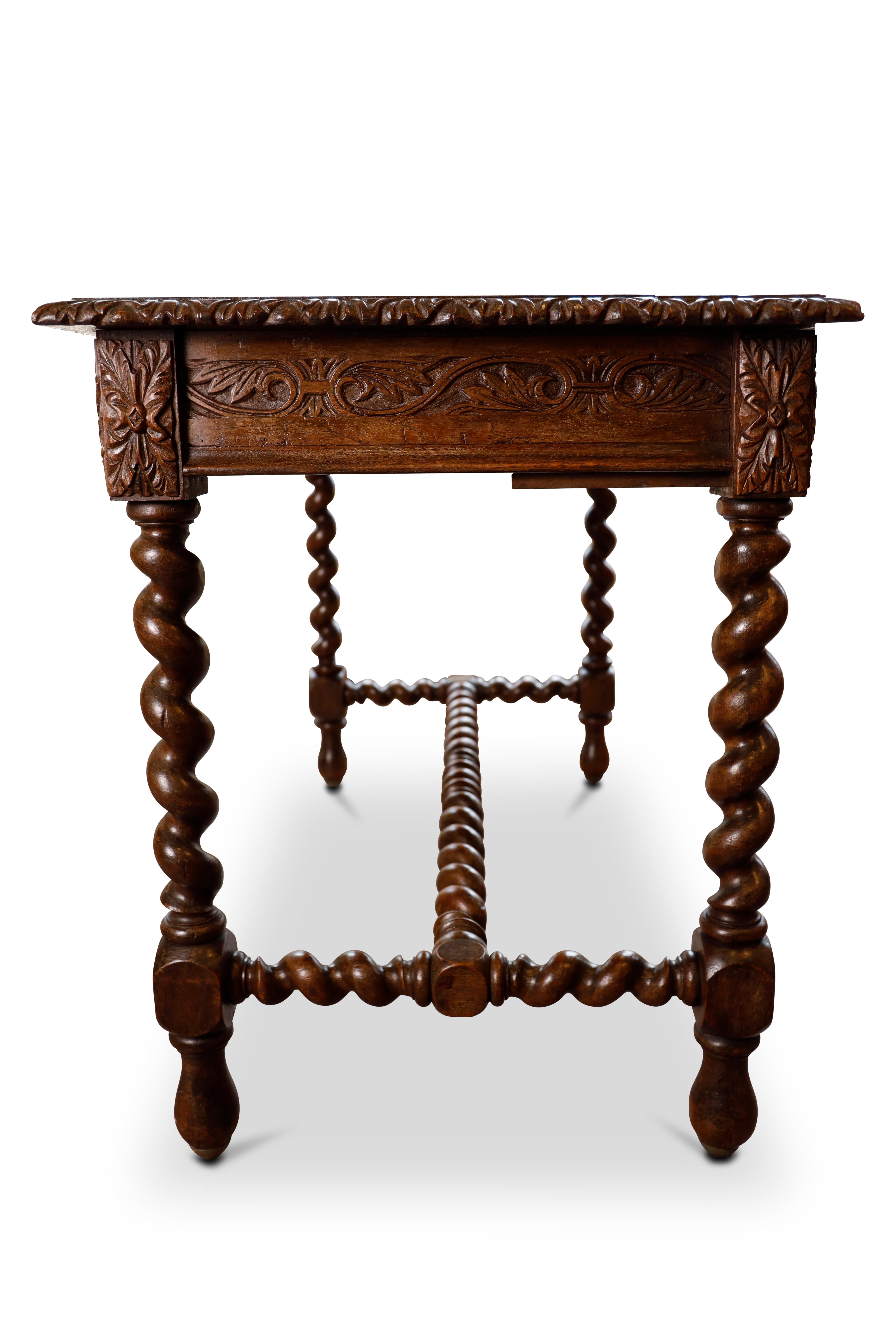 Gothic Revival Oak Side Table In Excellent Condition For Sale In Woodbury, CT