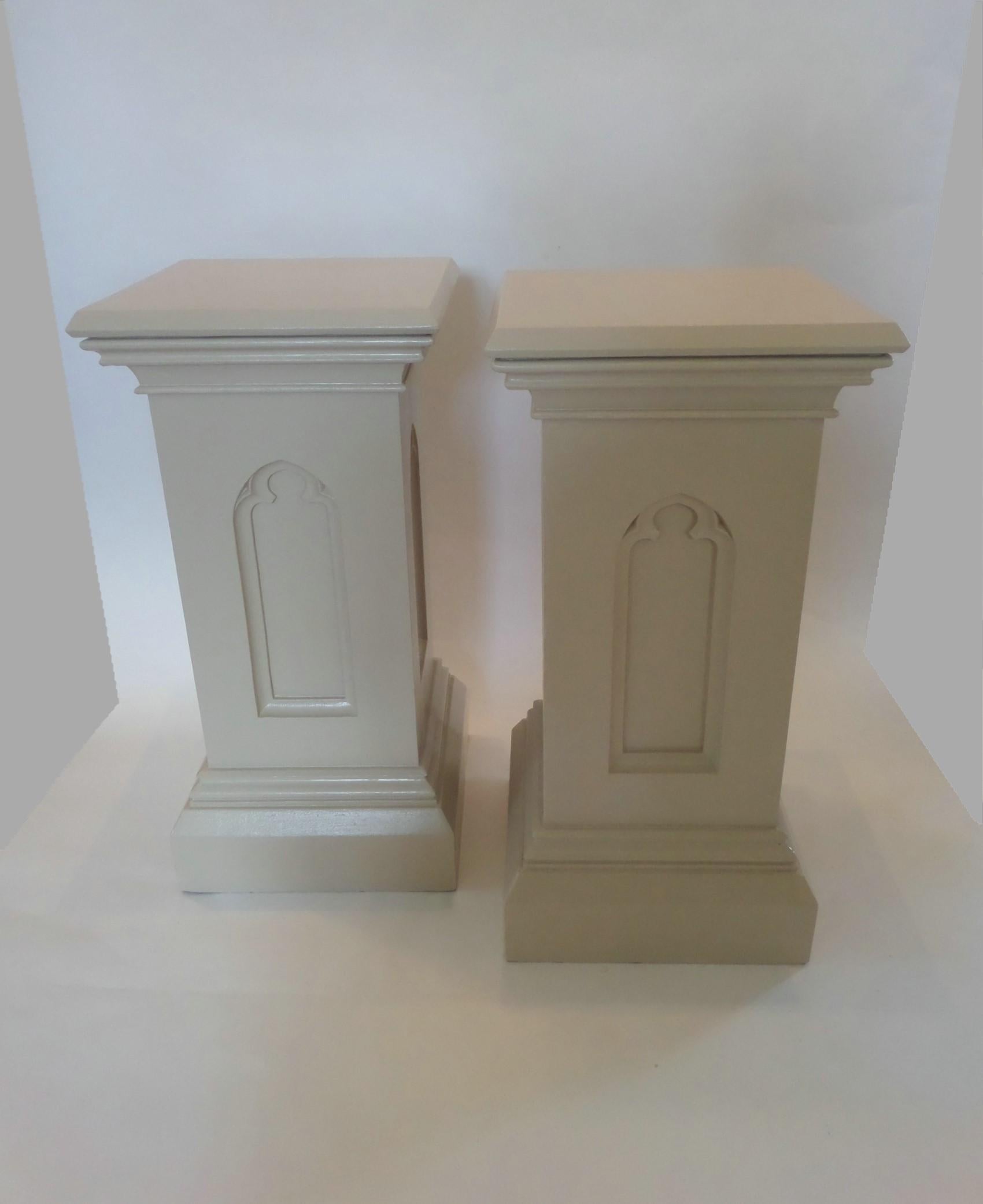 Gothic Revival Pair of Painted Oak Pedestals, United States, Late 19th Century For Sale 4