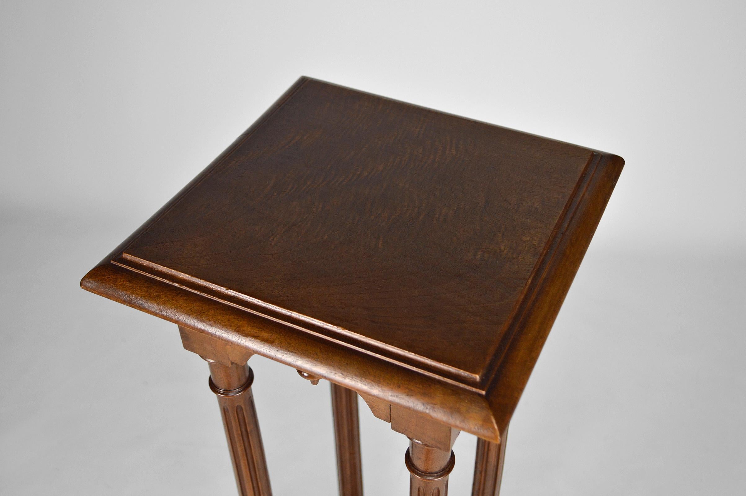 Gothic Revival Pedestal Stand in Walnut, France, circa 1880 For Sale 3