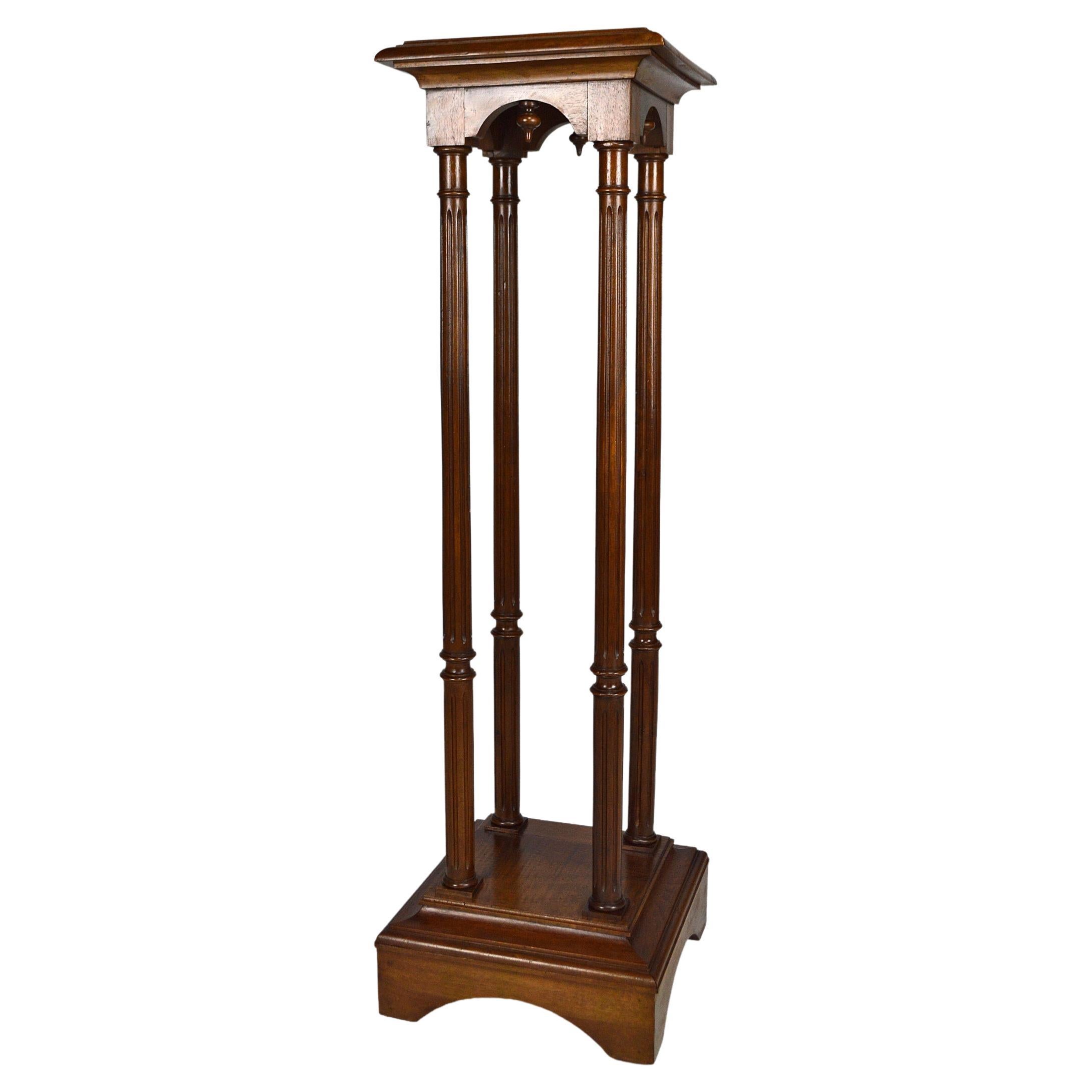Gothic Revival Pedestal Stand in Walnut, France, circa 1880 For Sale
