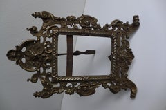 Cadre photo néo-gothique en fer nickelé avec têtes de lion, vers 1870