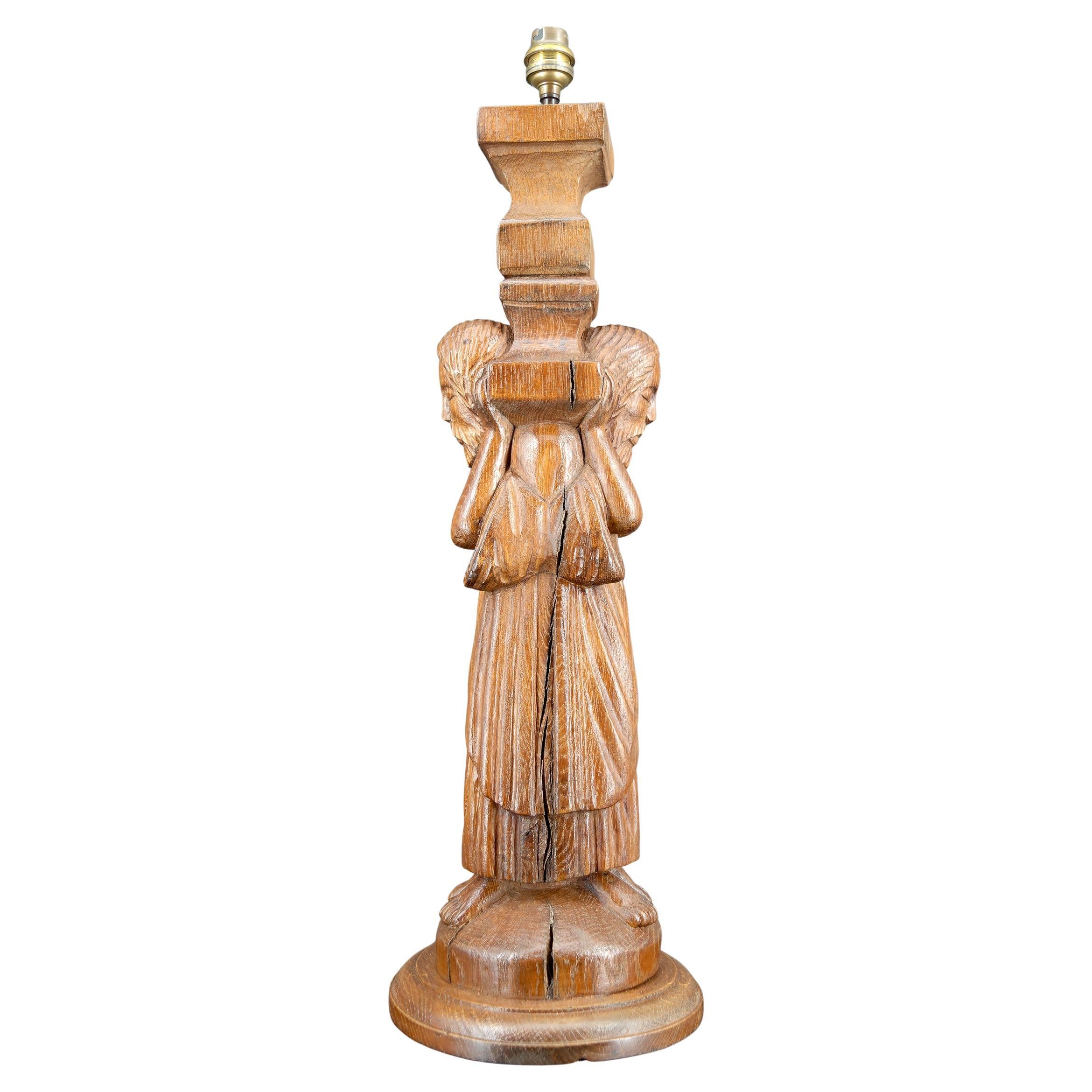 Lampada a pilastro in stile gotico-revival in Oak intagliato, Bearers / Atlantes, Francia in vendita