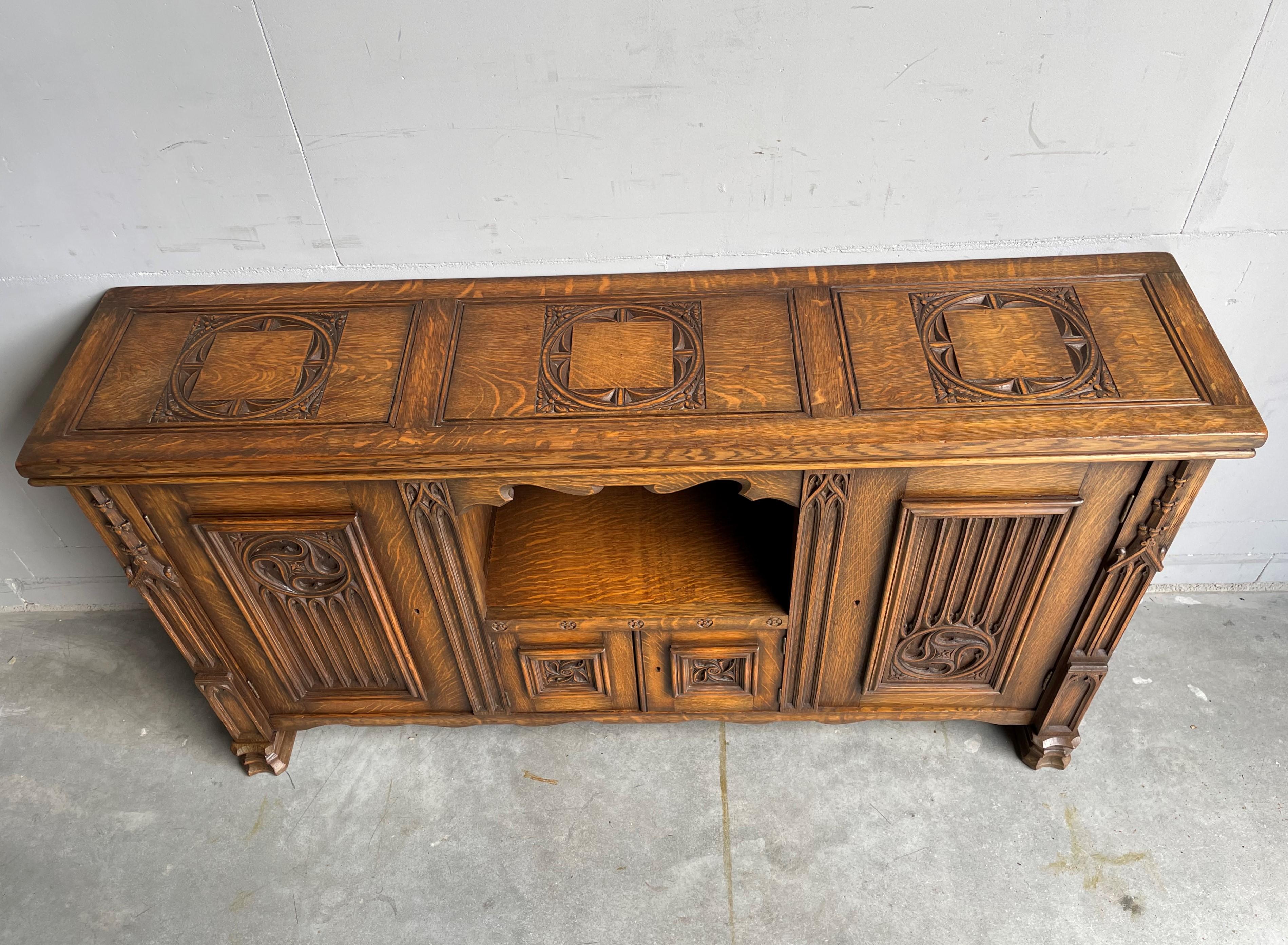 Hand-Crafted Gothic Revival Solid Oak Sideboard / Sidetable / 1930s Small 4-Door Credenza