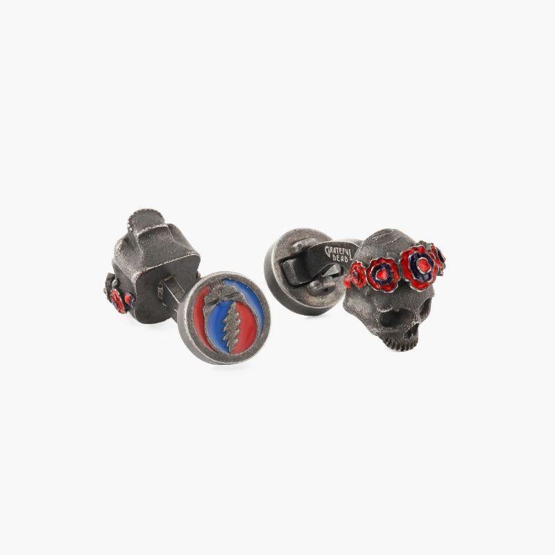 Gemelli Gothic Roses Skull in acciaio inossidabile placcato IP nero

Questi iconici gemelli sono stati progettati e realizzati in collaborazione con la band Grateful Dead. Presentano il classico teschio che è stato associato alla band,