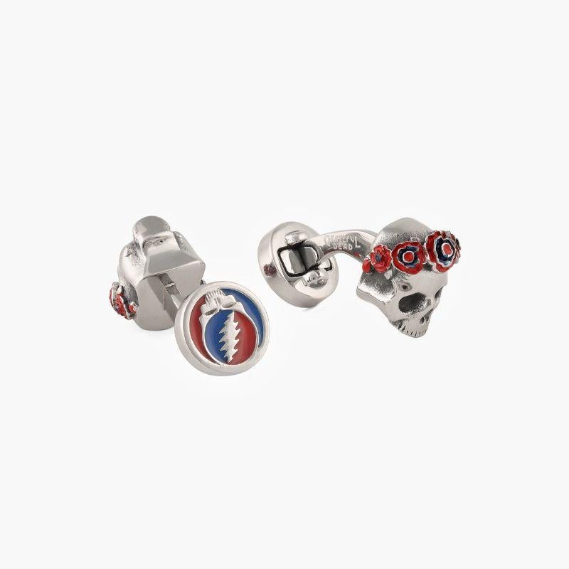 Gothic Roses Skull cufflinks in IP plated stainless steel

These iconic cufflinks were designed and made in collaboration with the band Grateful Dead. They feature the classic skull that became associated with the band, it was originally painted on