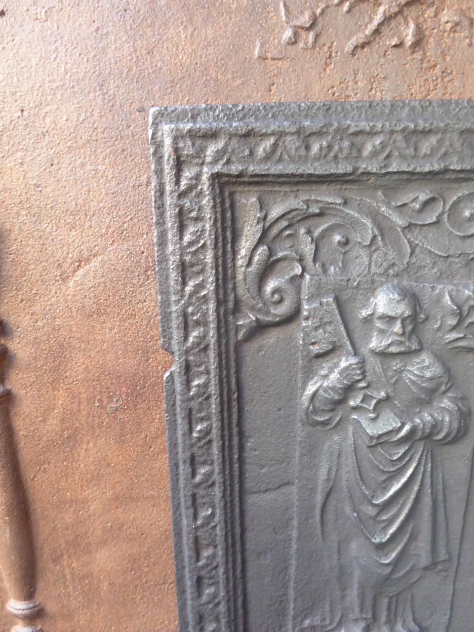 Antique Gothic Saint Peter Fireback / Backsplash, 16th - 17th Century In Good Condition For Sale In Amerongen, NL