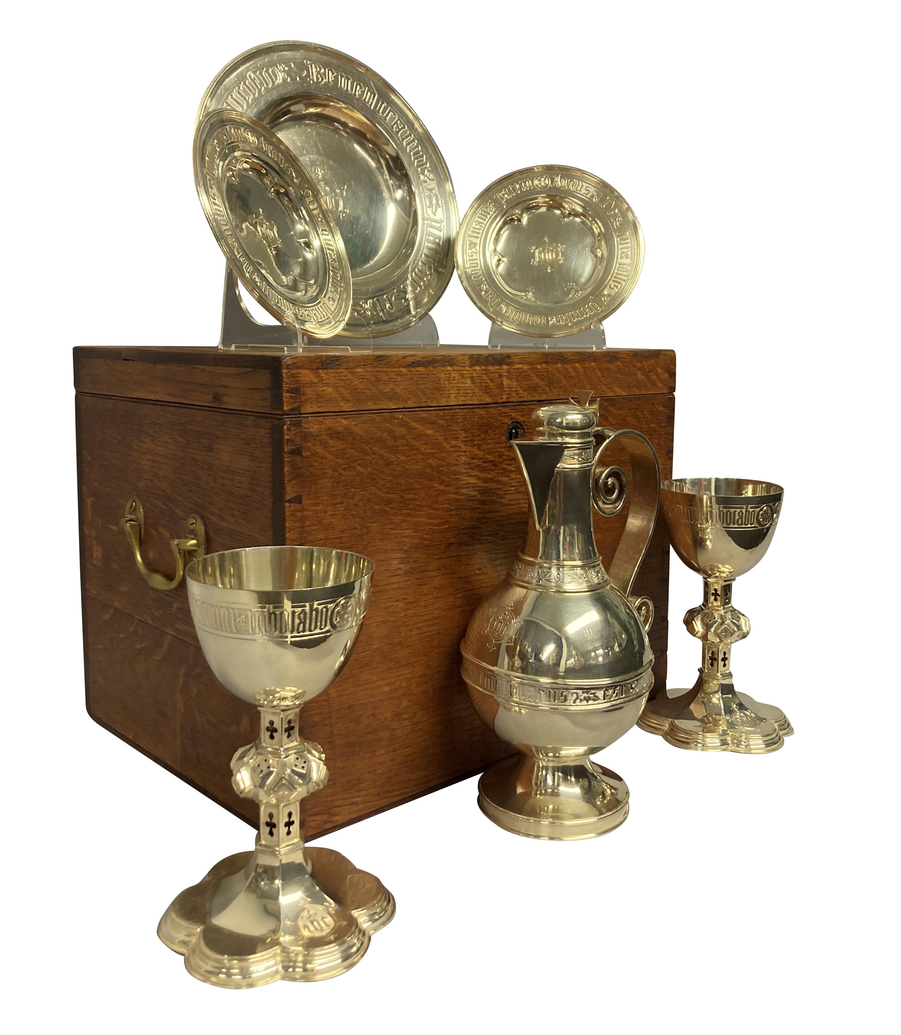 Gothic Silver Communion Set with Original Box by Henry Wilkinson & Sons In Good Condition For Sale In London, GB