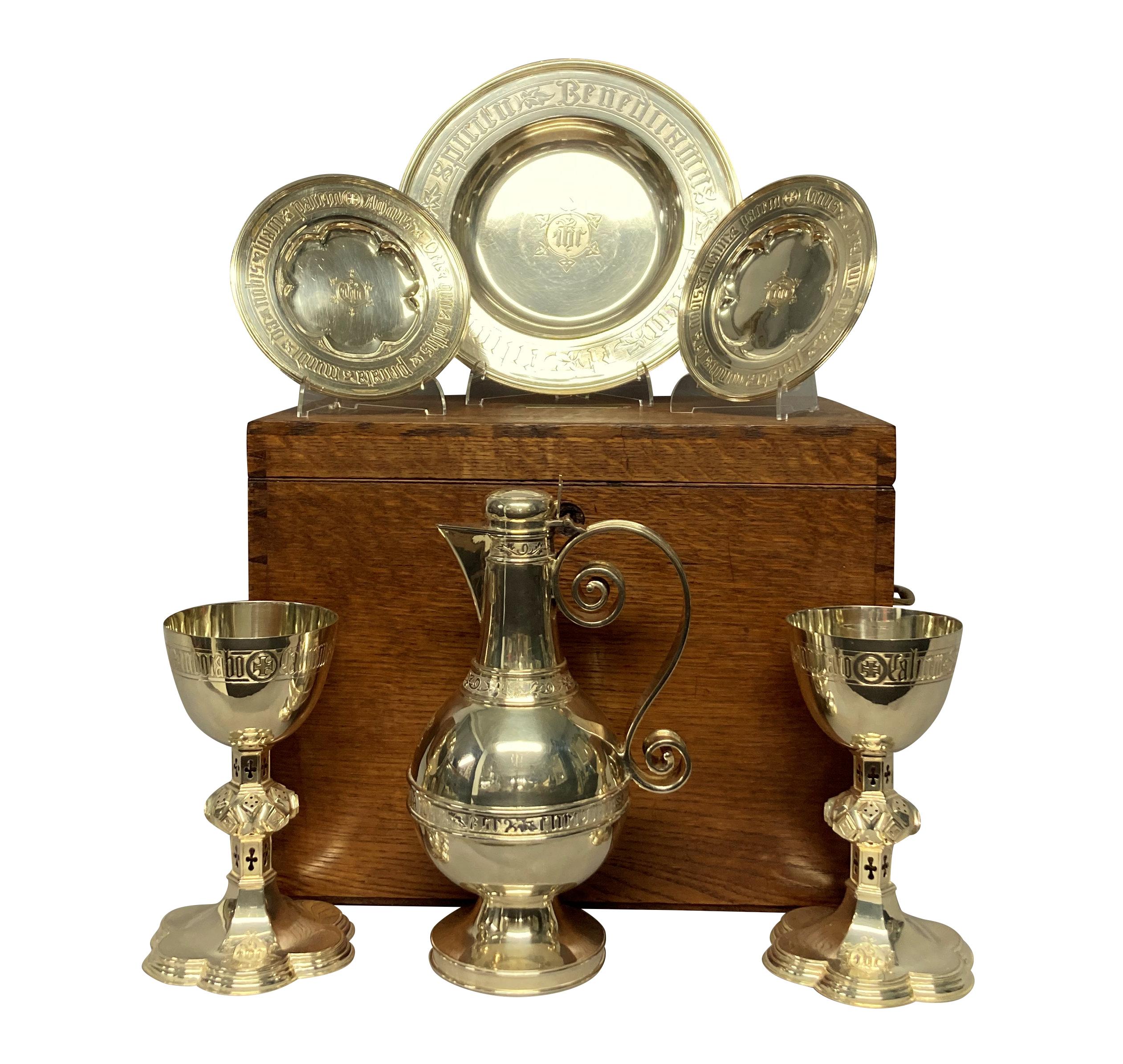 Mid-19th Century Gothic Silver Communion Set with Original Box by Henry Wilkinson & Sons For Sale