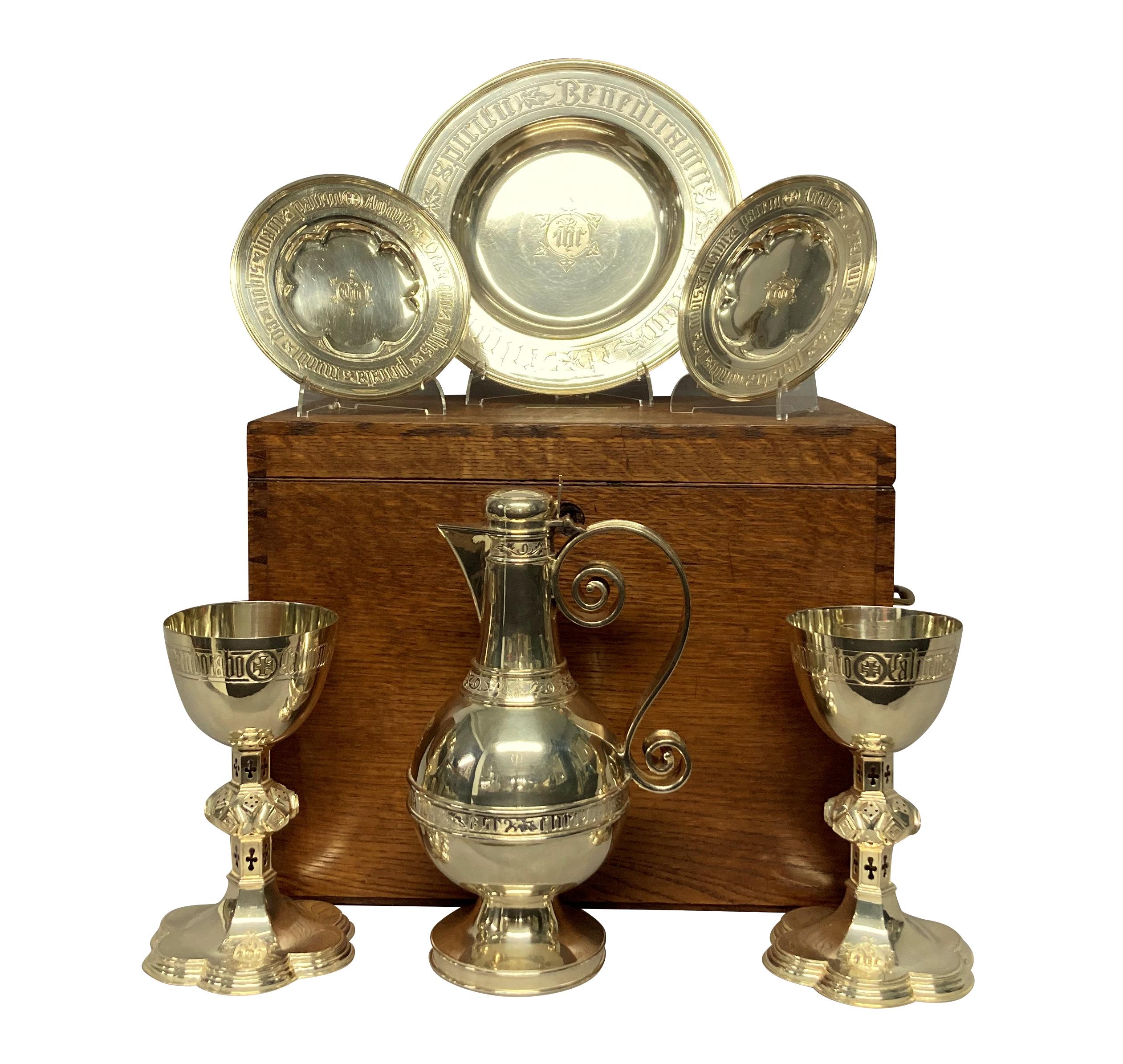 Set da comunione in argento gotico con scatola originale di Henry Wilkinson & Sons in vendita 2