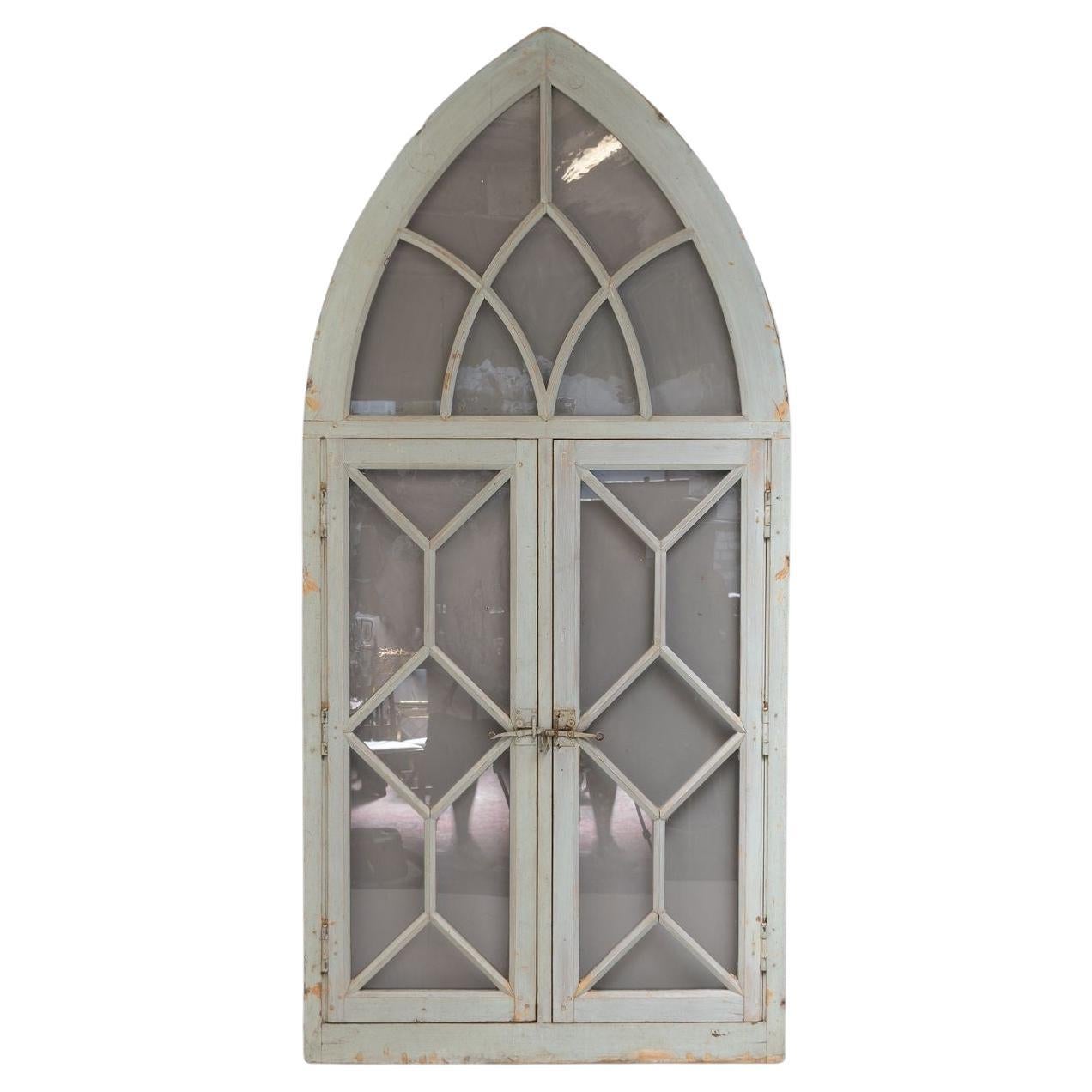 Ventana arqueada de estilo gótico en venta