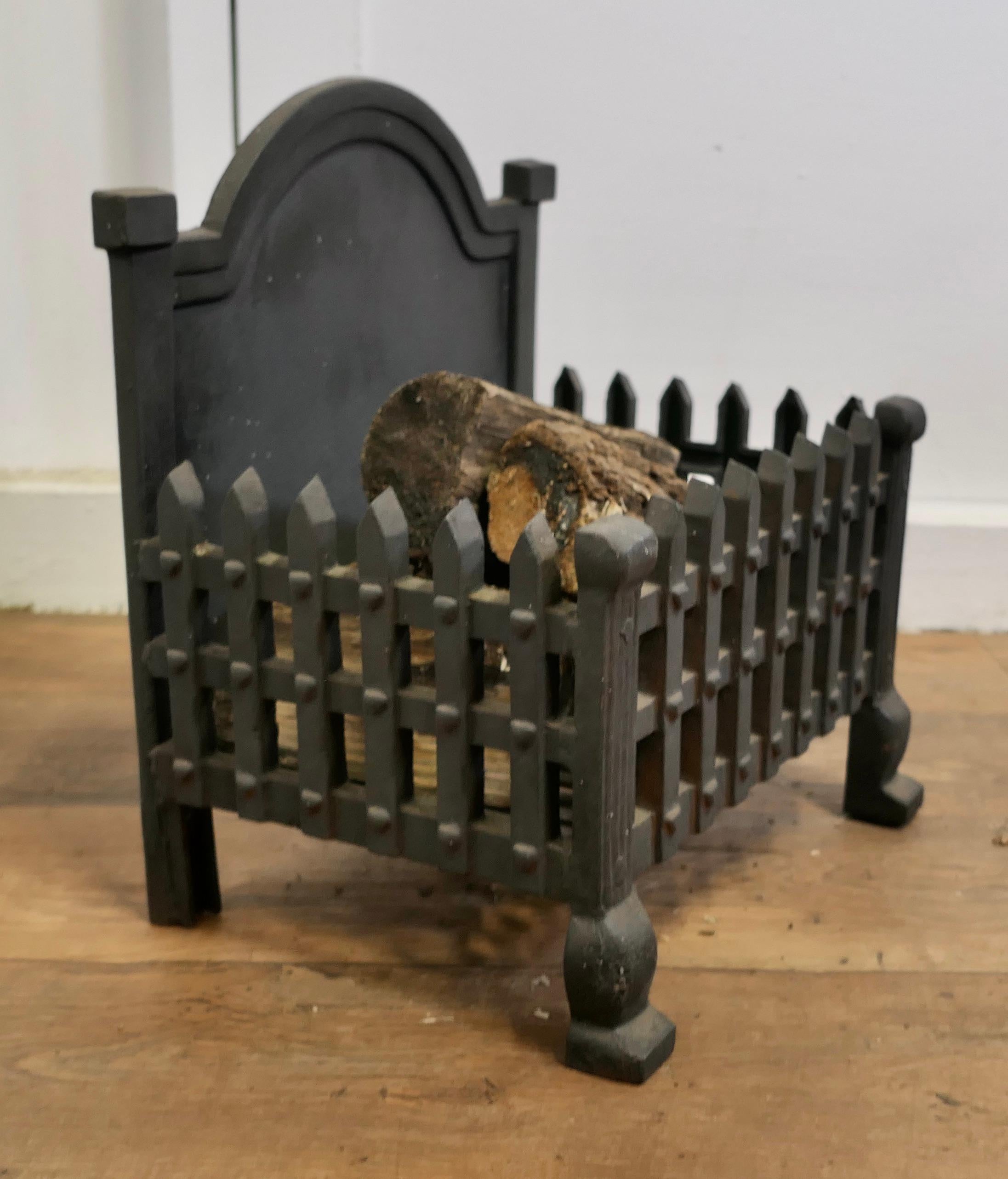 Mid-20th Century Gothic Style Free Standing Fire Basket, Grate  This is a useful and decorative p For Sale
