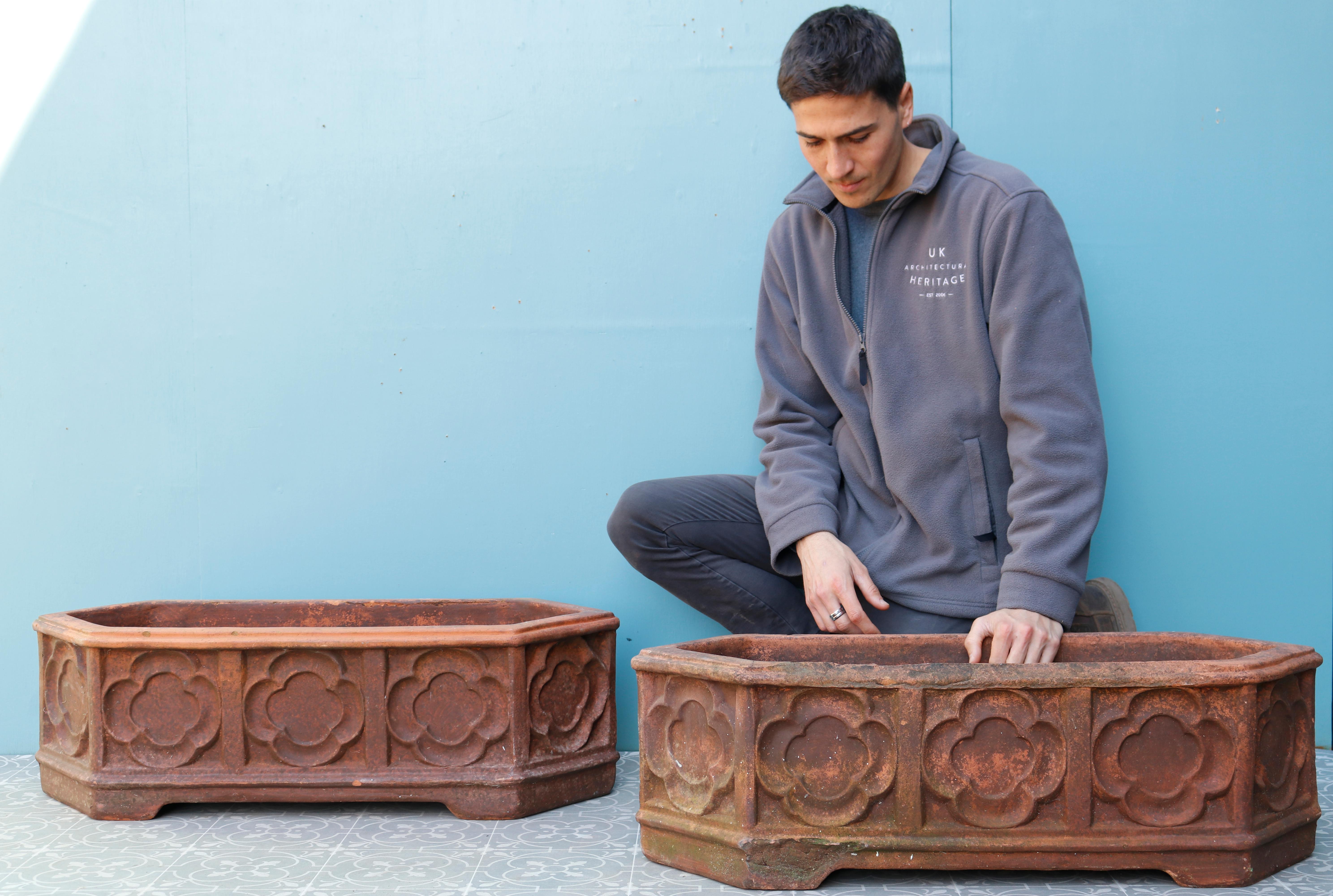 Gothic Style Garden Planters in Terracotta In Good Condition In Wormelow, Herefordshire