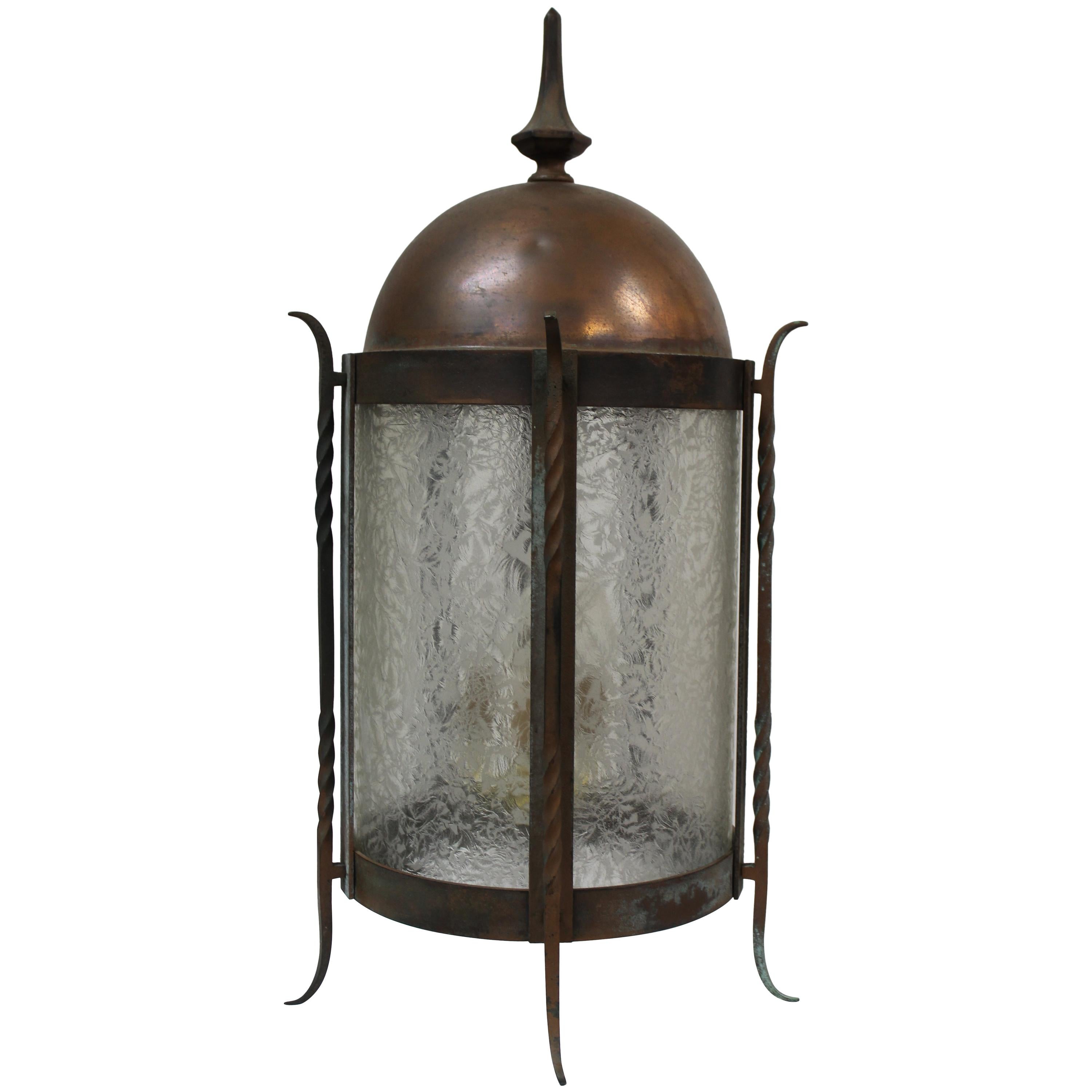 Gothic Table Lamp with Glue Chip Glass