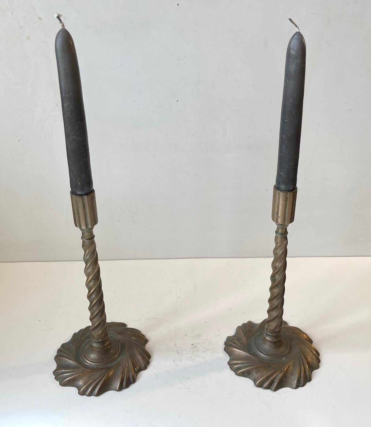 Gothic Revival Gothic Twisted Column Candlesticks in Bronze, 19th Century, Set of 2 For Sale