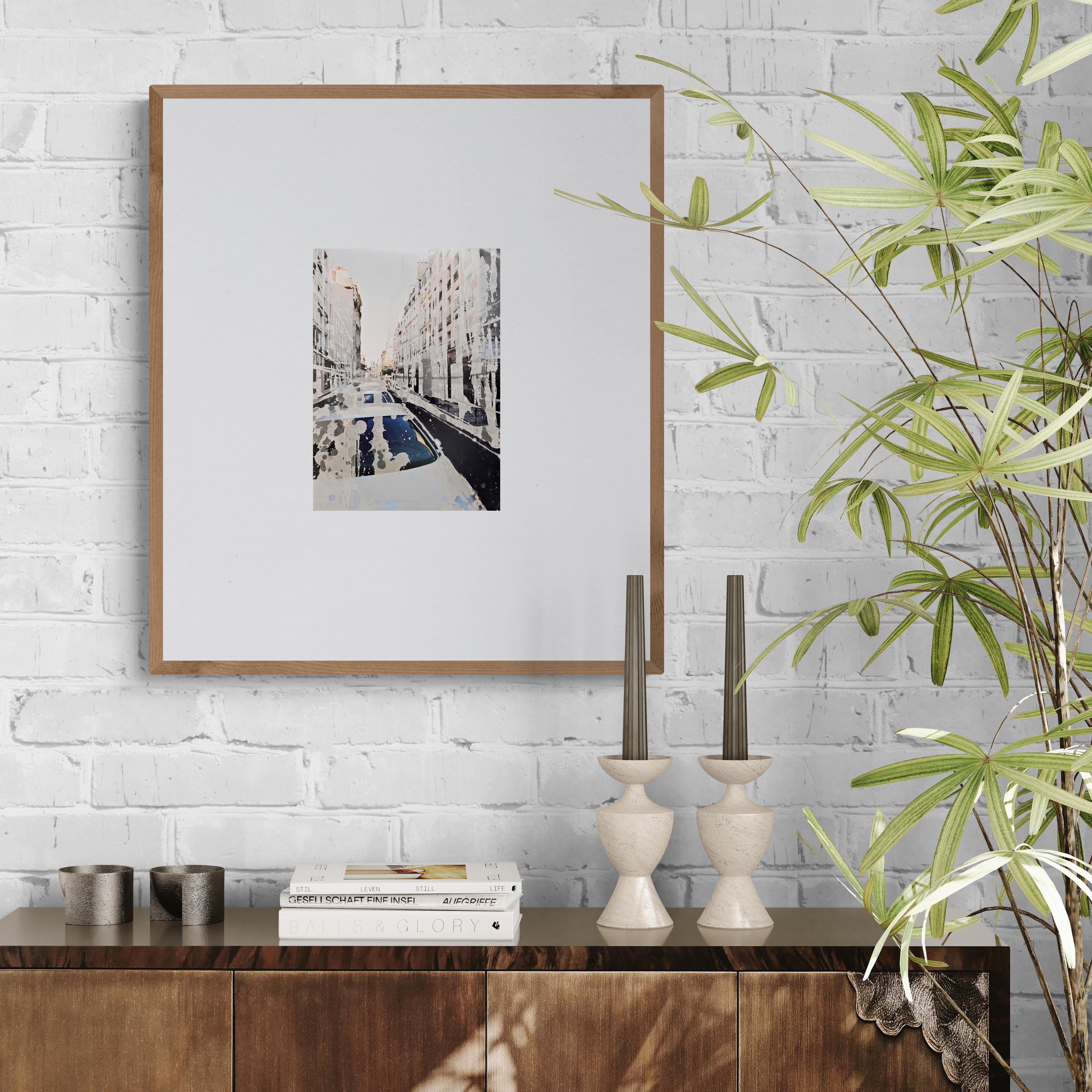 Rue de Rivoli, Paris, Frankreich (Collage, Stadtbild, Ikonisch) – Photograph von Gottfried Salzmann