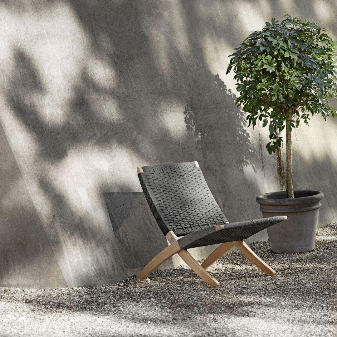 Gottler Outdoor 'MG501 Cuba' Chair in Teak and Sesame for Carl Hansen & Son For Sale 1