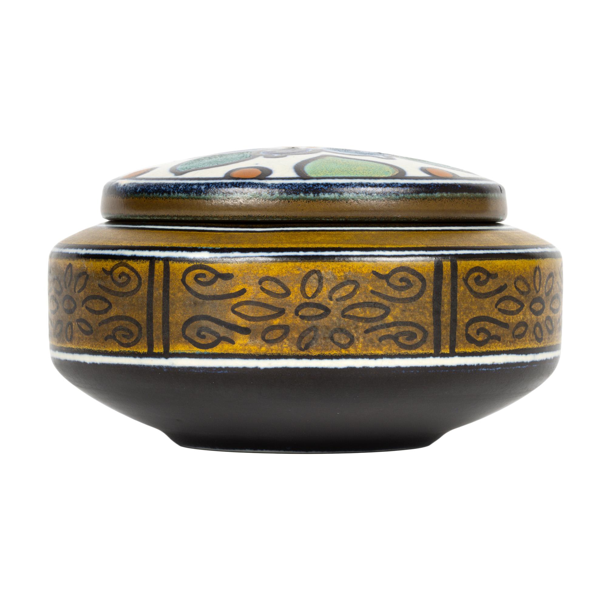 Gouda Dutch Art Deco Sydney Pattern Painted Lidded Bowl For Sale 4