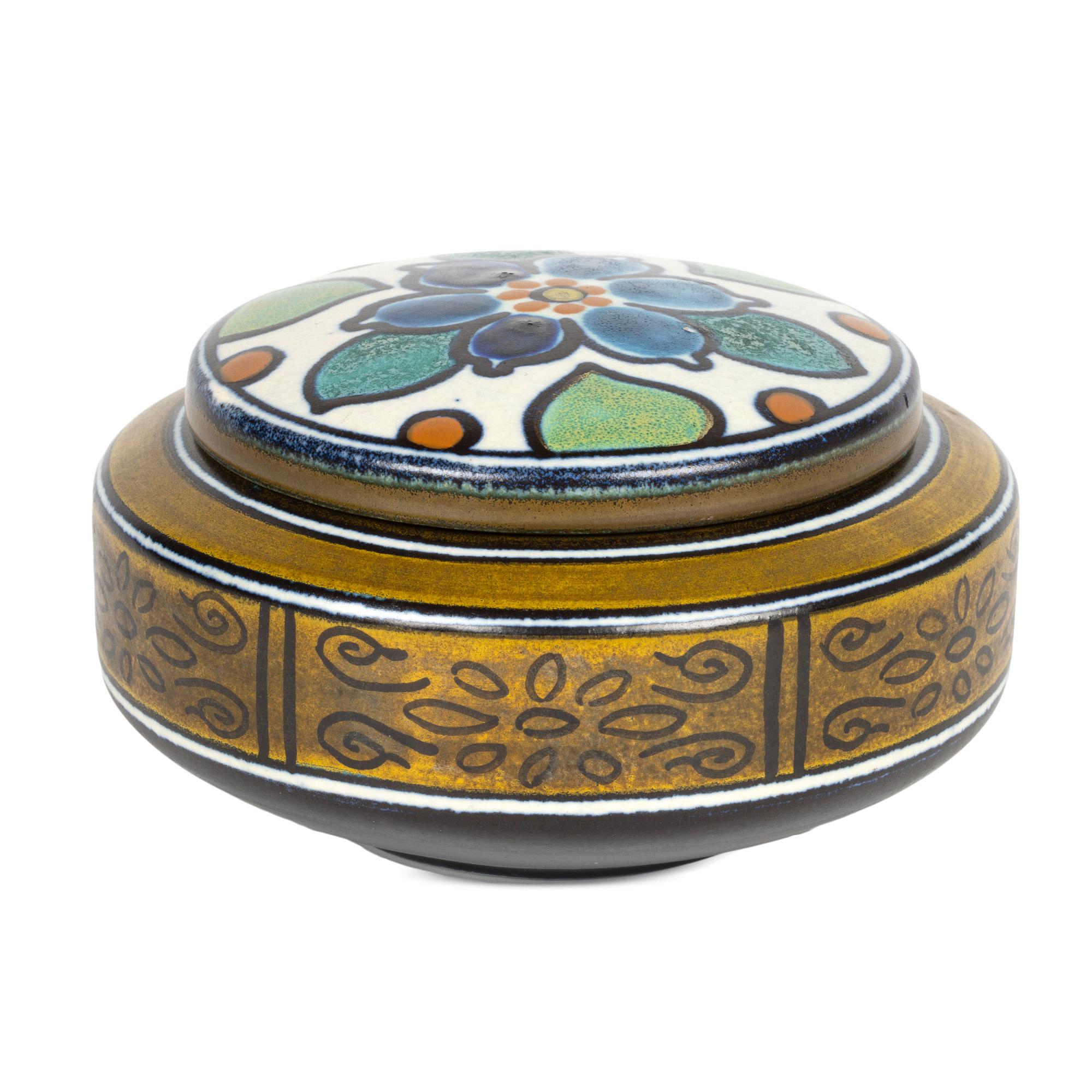 Early 20th Century Gouda Dutch Art Deco Sydney Pattern Painted Lidded Bowl For Sale