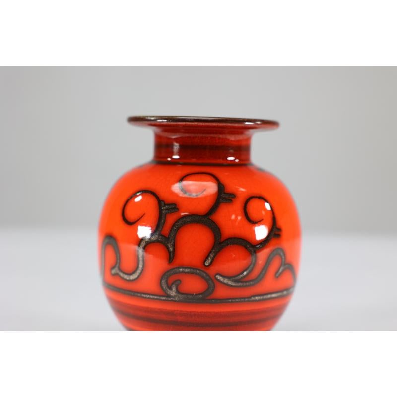 Milieu du XXe siècle Gouda Holland. Vase Flora Tokio modèle 920 en vente