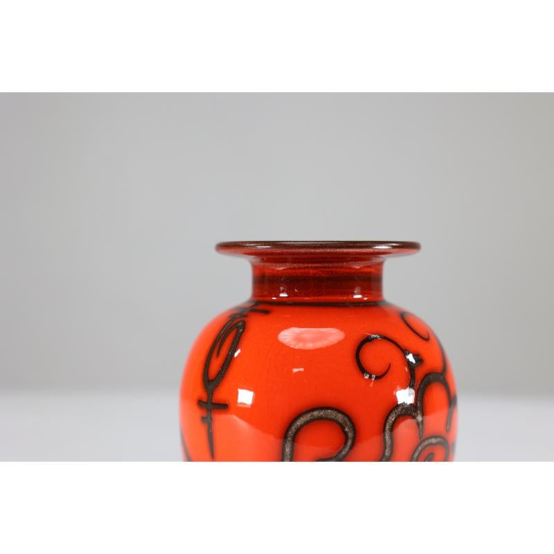Gouda Holland. A Flora Tokio vase model 920 For Sale 1