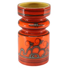 Gouda Holland. Mid-Century Flora Tokio vase model 915. Such vivid colours.