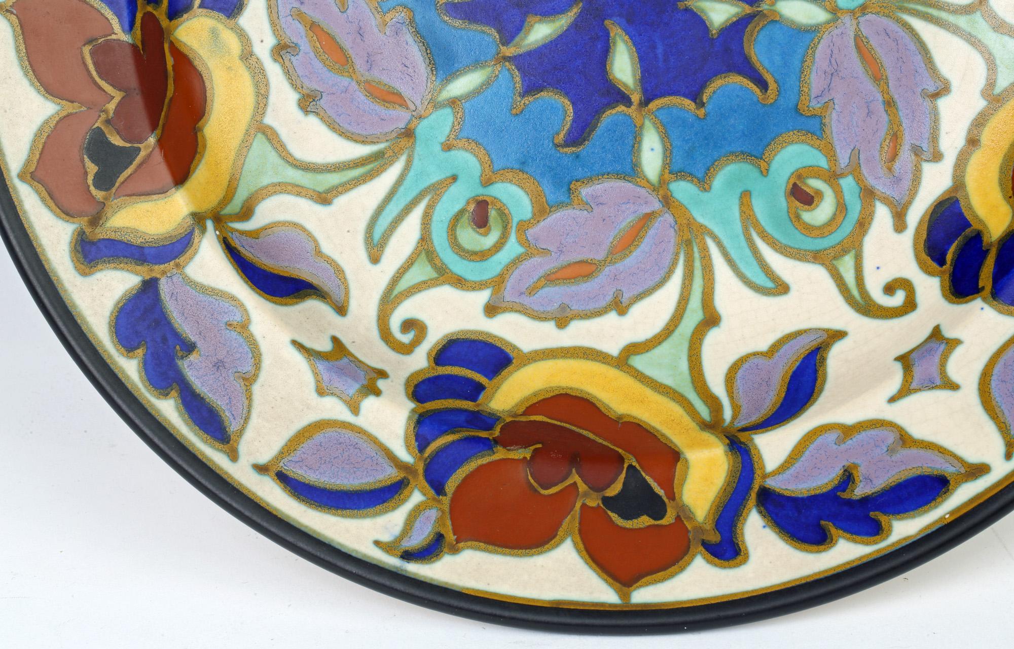 Gouda Plateelbakkerij Zuid, Holland, Wandplakette aus Keramik mit Gaberone-Muster (Art nouveau) im Angebot