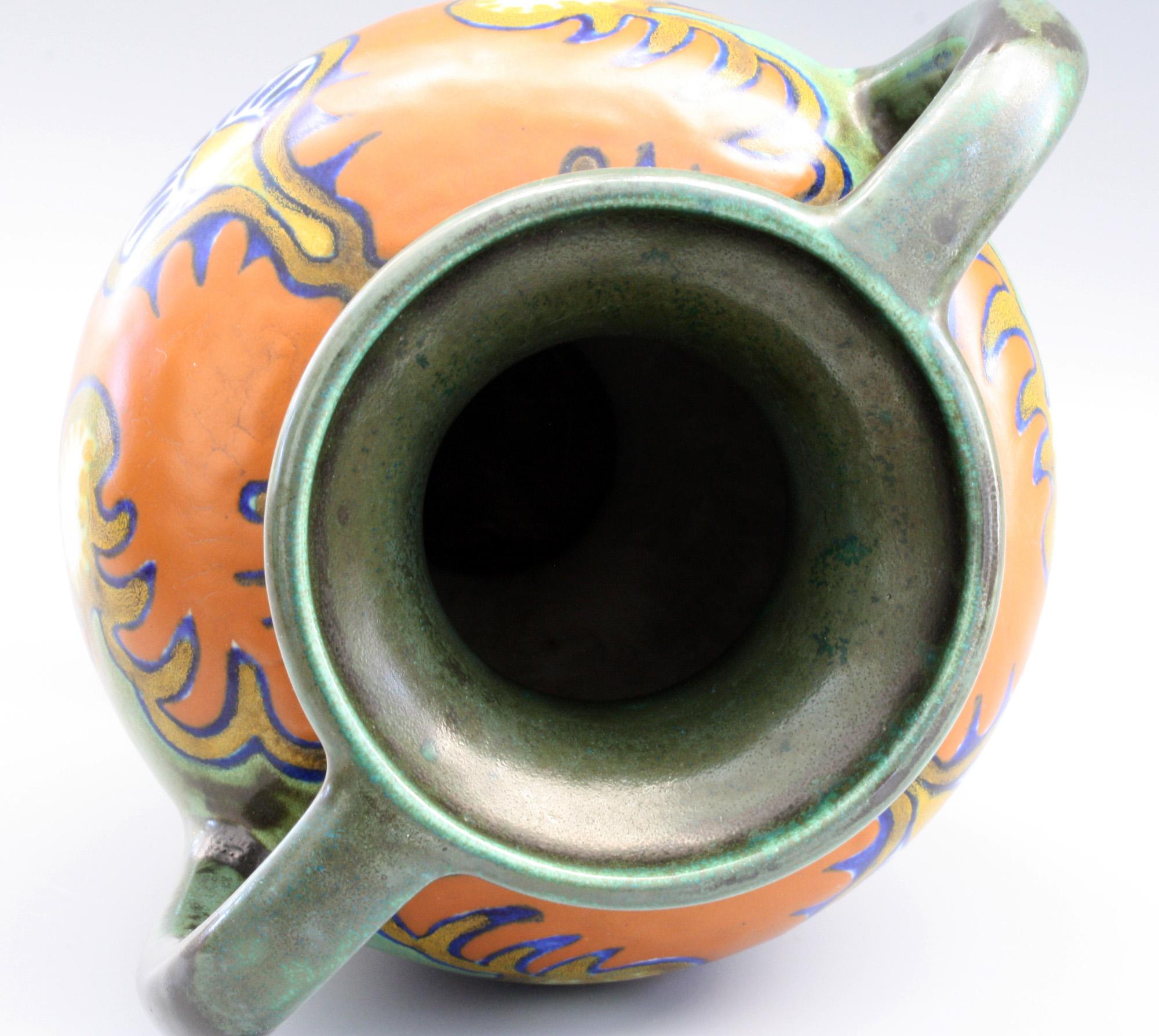 Early 20th Century Gouda Plateelbakkerij Zuid Rhodian Pattern Amphora Shape Art Pottery Vase, 1924