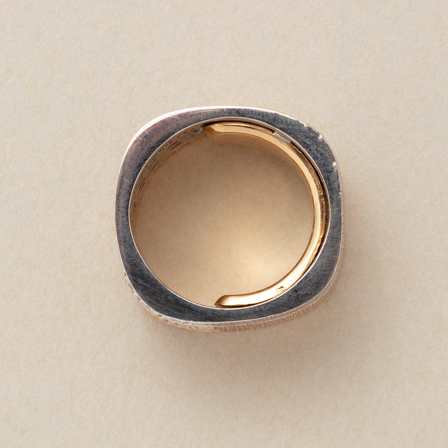 gouden ring met diamant In Good Condition For Sale In Amsterdam, NL