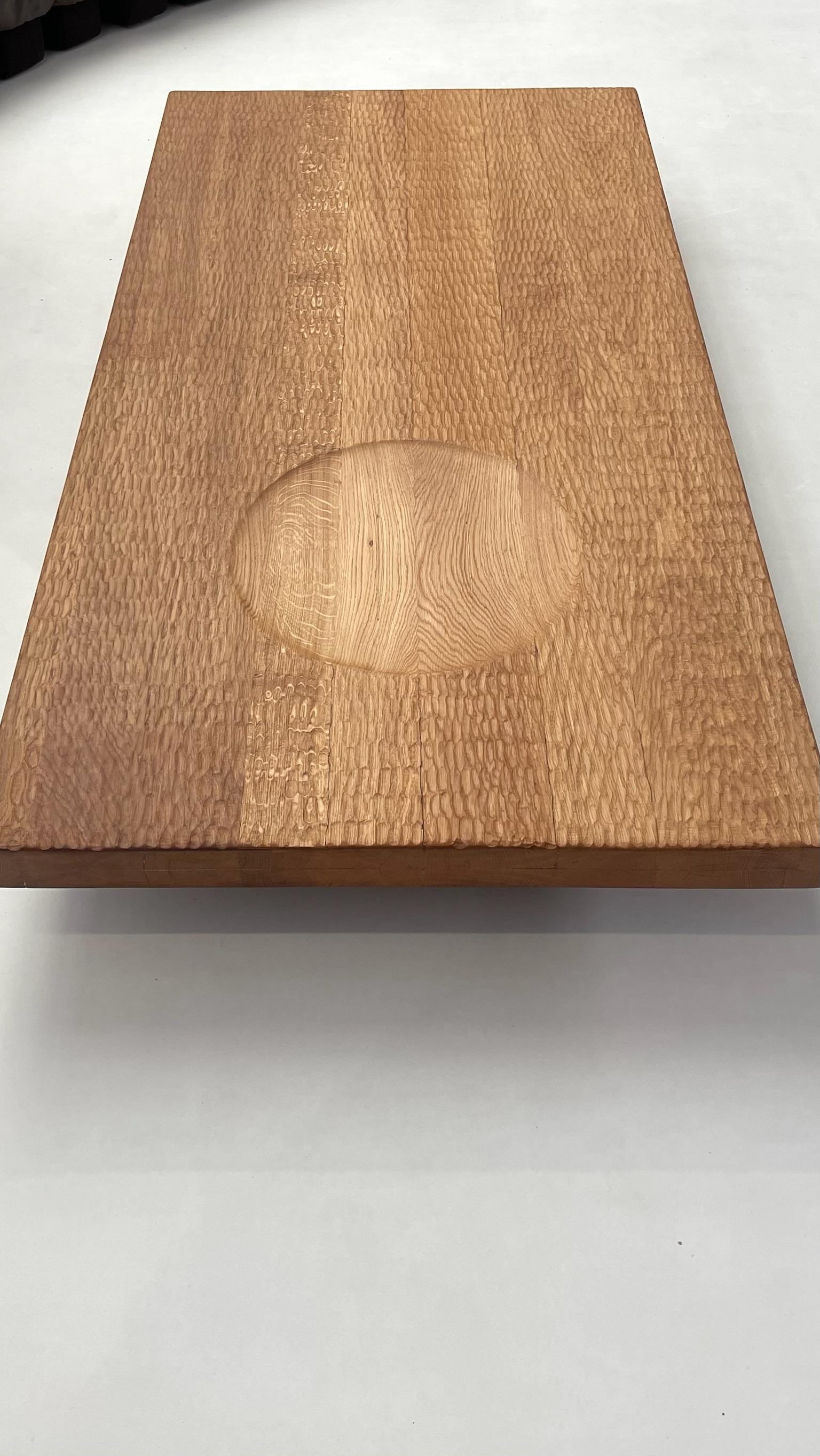 Gouged Low coffee table in Solid Oak For Sale 1