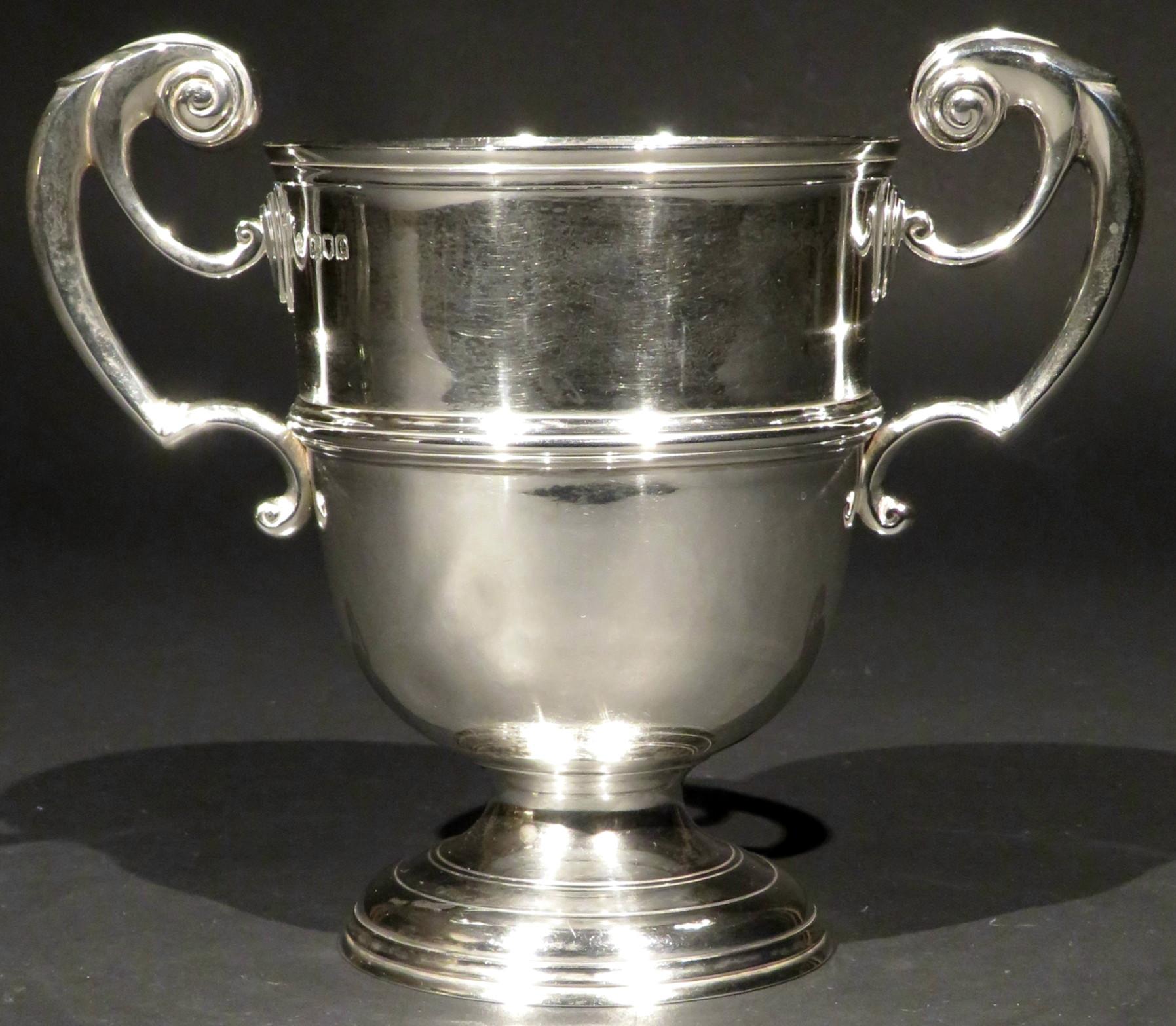 The Governor General's Prize is regarded as one of Canada's most important curling trophies, created by The Earl of Dufferin, Governor General of Canada from 1872–1878. Lord Dufferin was an enthusiastic supporter of curling and after his appointment