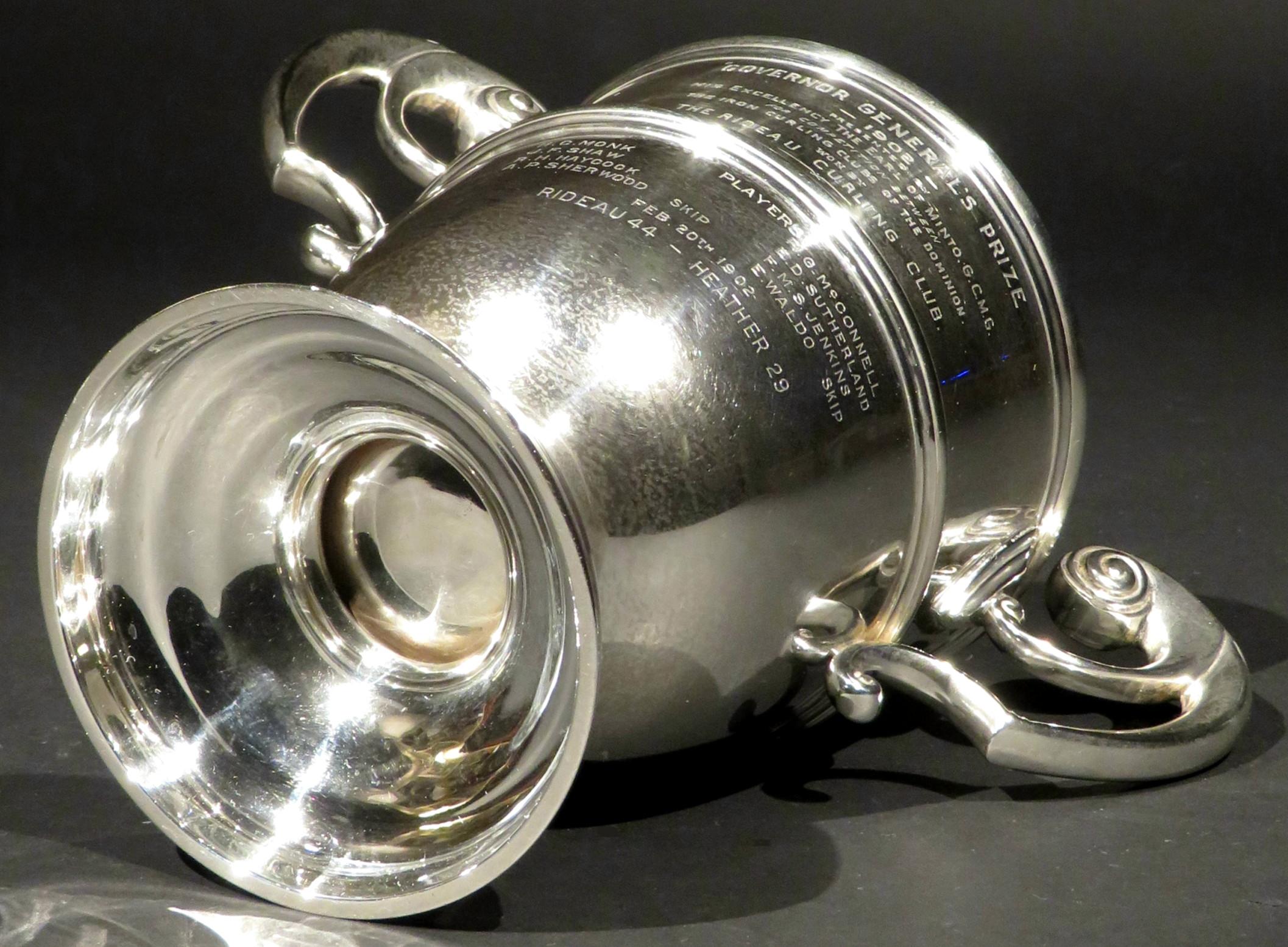 Canadian Governor Generals Prize, Sterling Silver Curling Trophy, London UK 1900 In Good Condition In Ottawa, Ontario