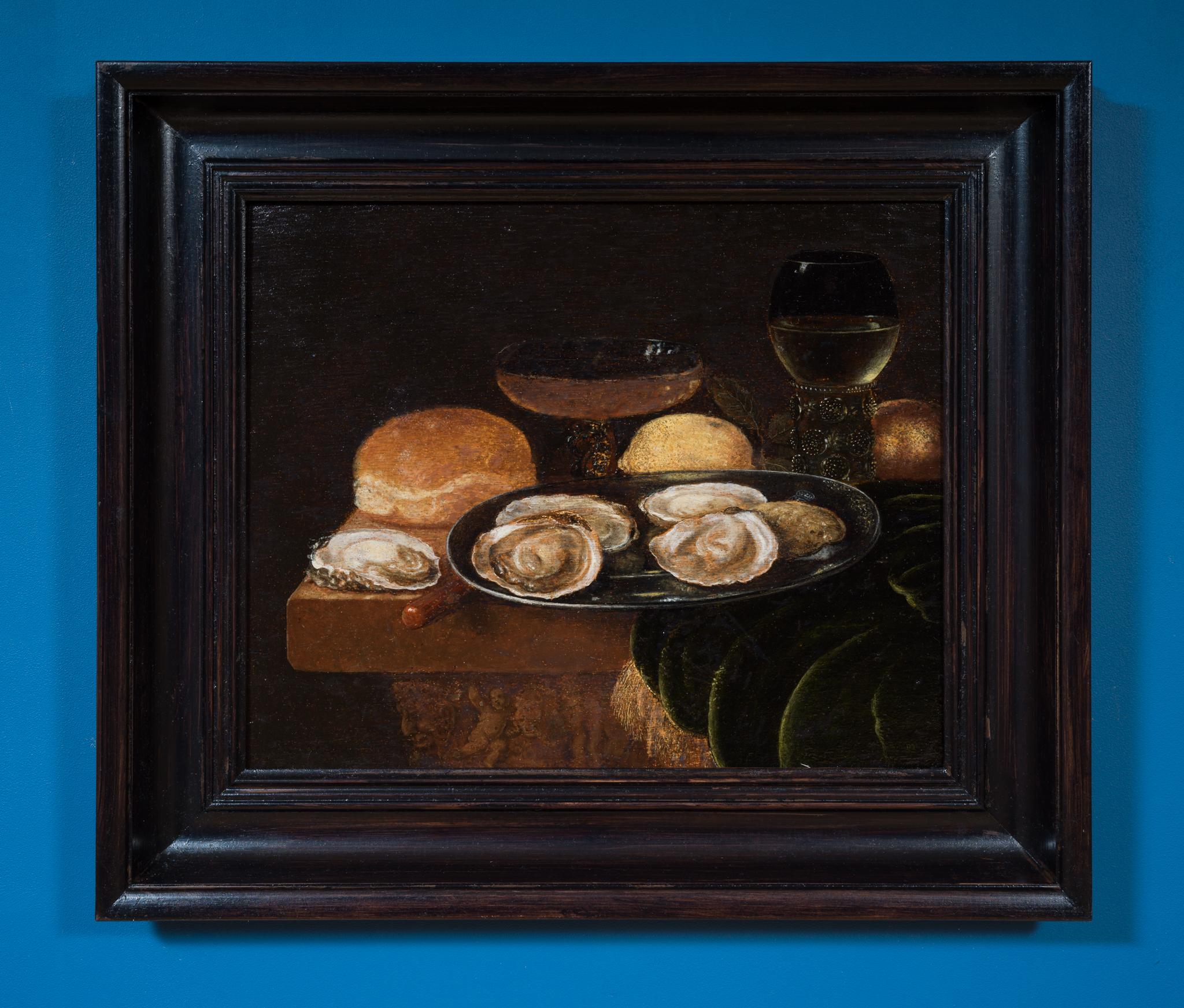 Nature morte aux huîtres - La plus ancienne nature morte connue dans l'histoire de l'art suédois - Marron Interior Painting par Govert Dircksz Camphuysen