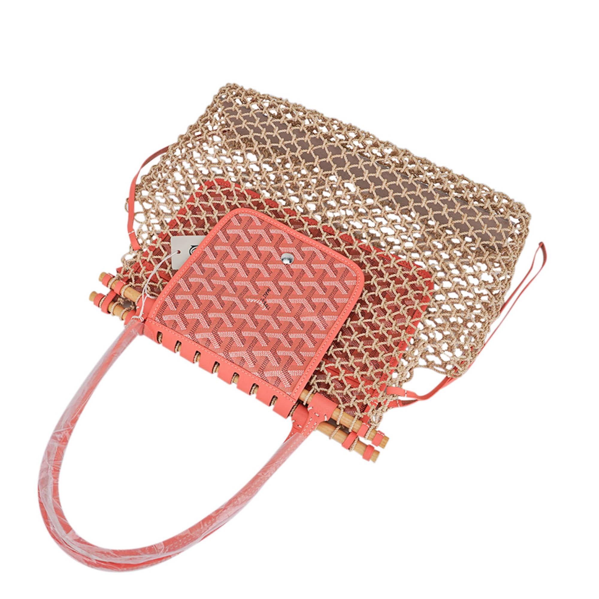 Goyard Aligre Bag Limited Edition Rafia and Coral Coated Canvas In New Condition For Sale In Miami, FL