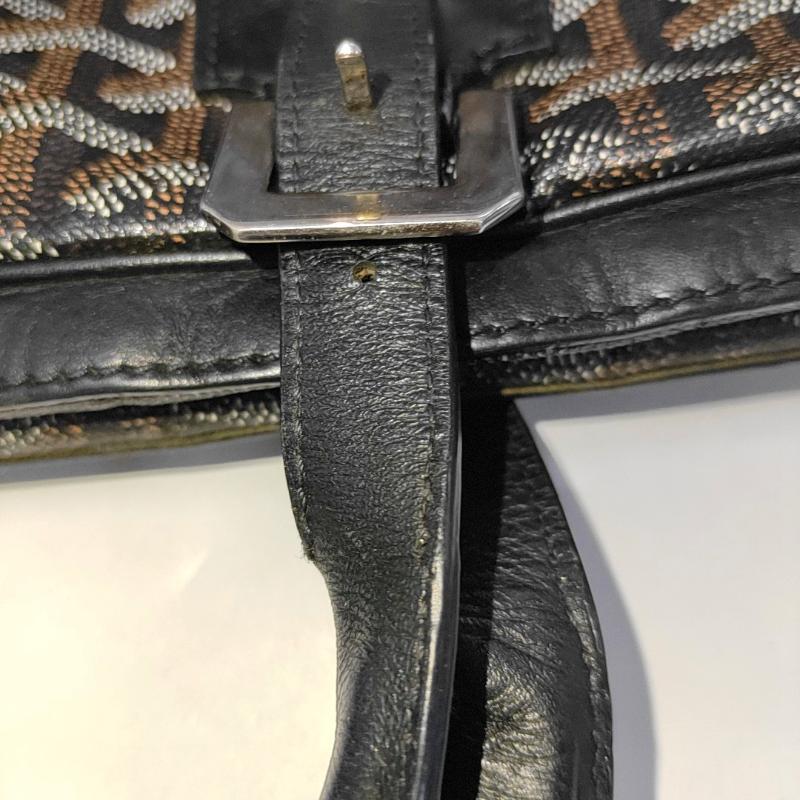 Goyard Ambassade Document Case MM Handbag Goyardine and Leather Silver Hardware For Sale 3