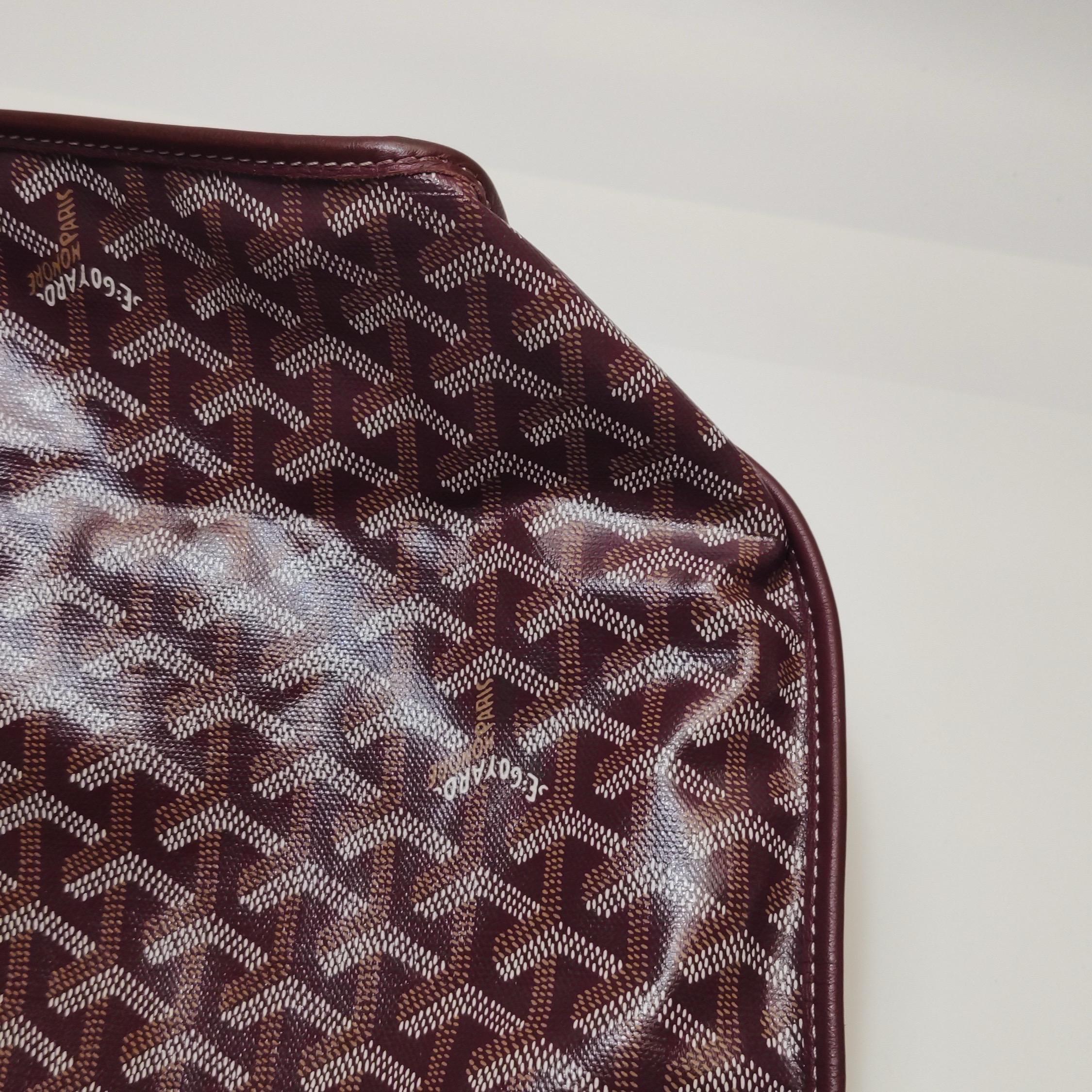 Goyard Anjou PM Medium Tote Burgundy Reversible Leather Lining For Sale 8