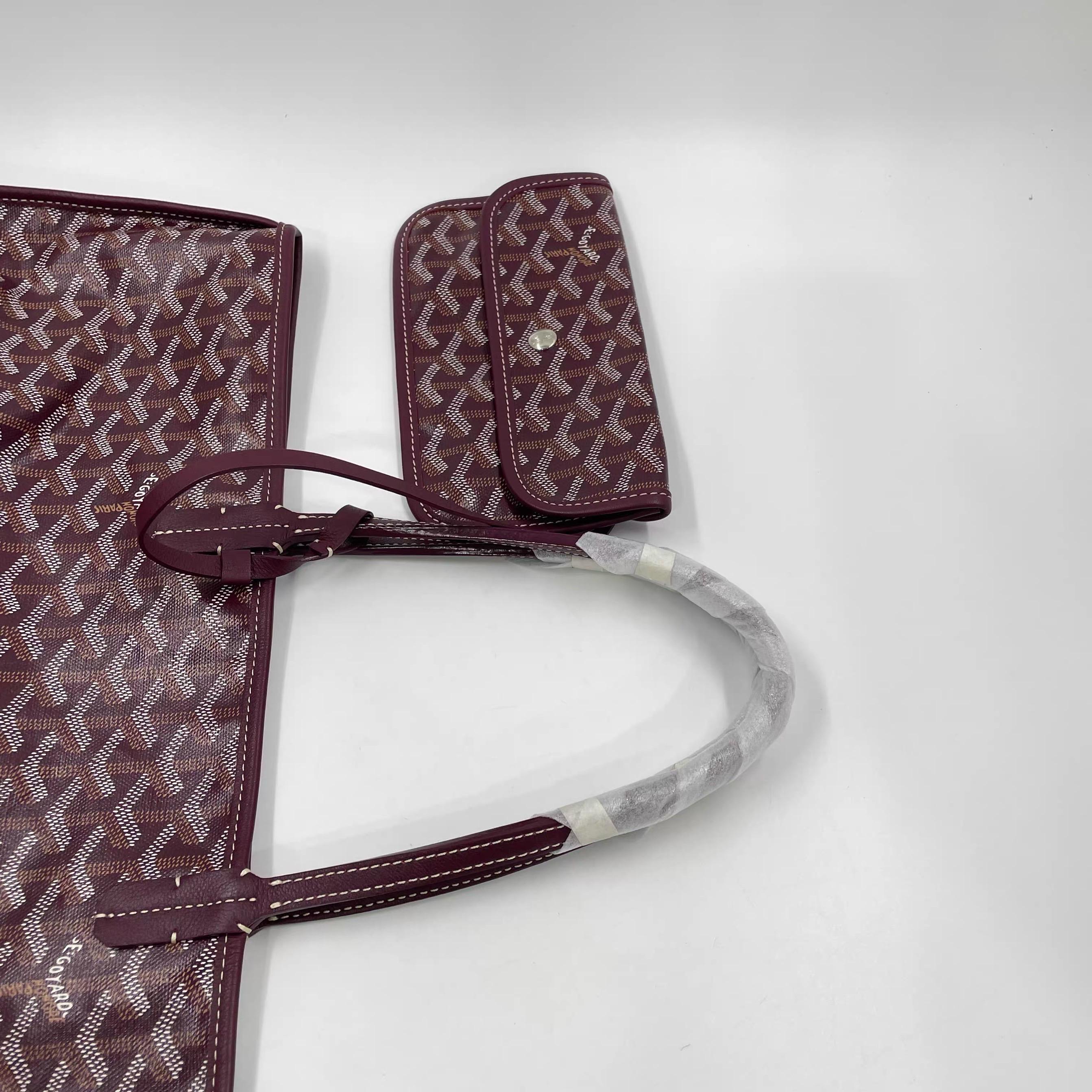 Goyard Anjou PM Medium Tote Burgundy Reversible Leather Lining en vente 13