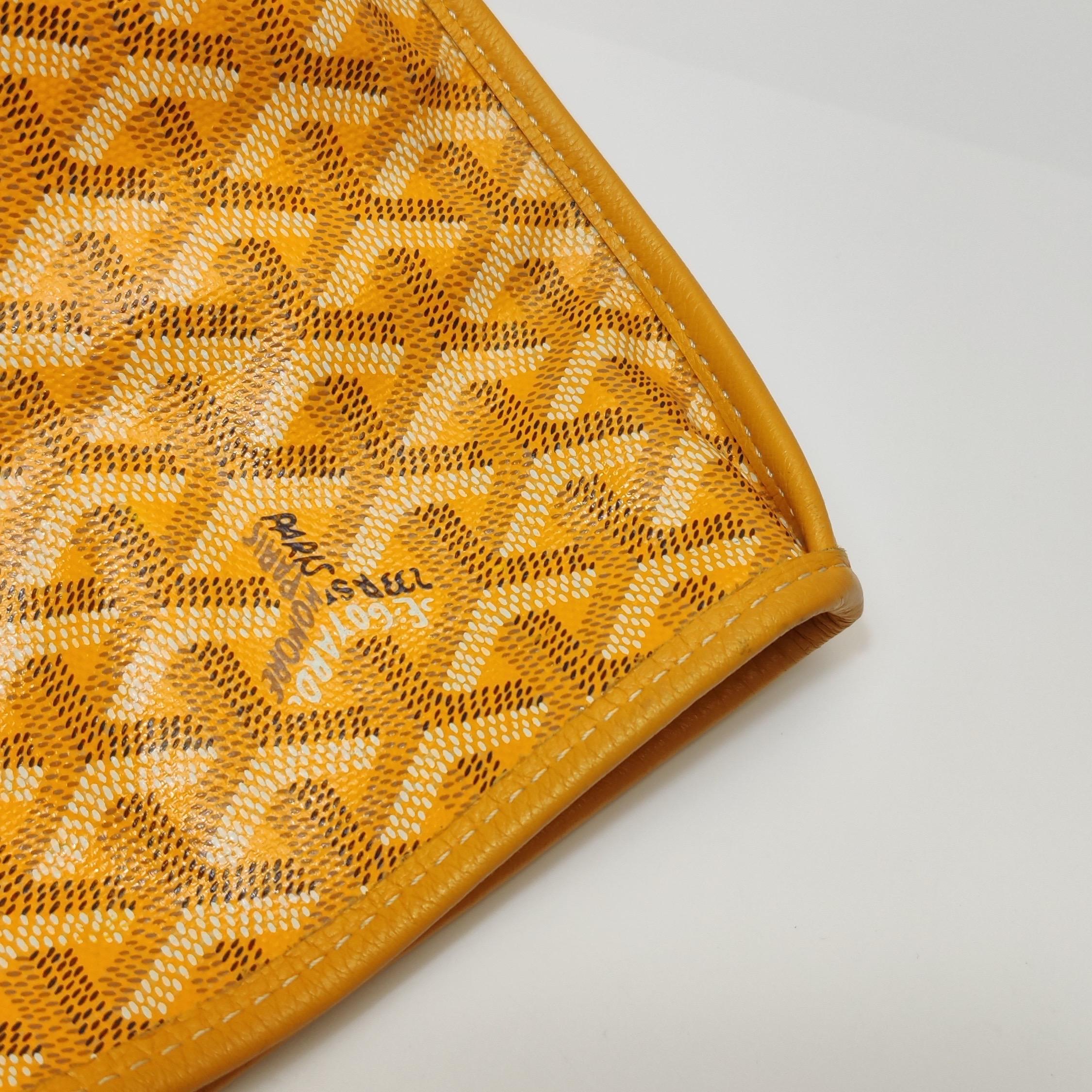 Goyard Anjou PM Medium Tote Giallo Fodera in pelle reversibile 2017 in vendita 15