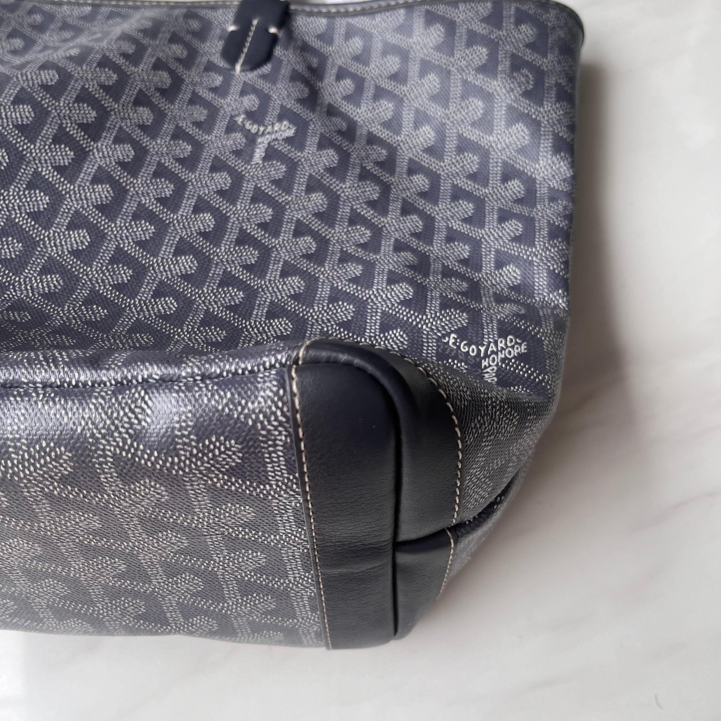 Goyard Artois PM Small/Medium Grey Tote with Leather Corners and Zip Opening For Sale 6