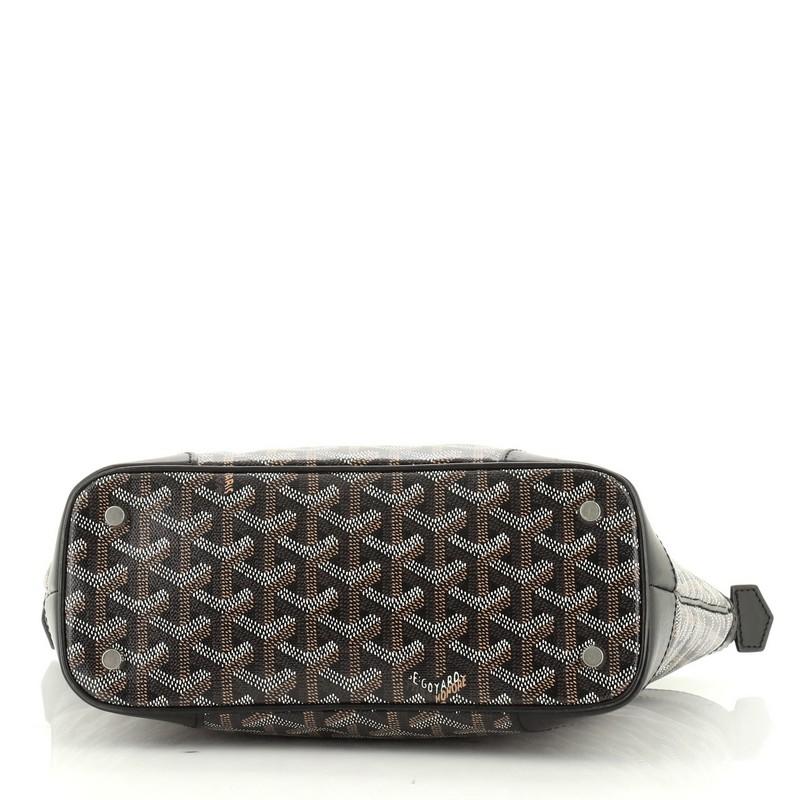 Goyard Beluga Bag Coated Canvas PM In Good Condition In NY, NY
