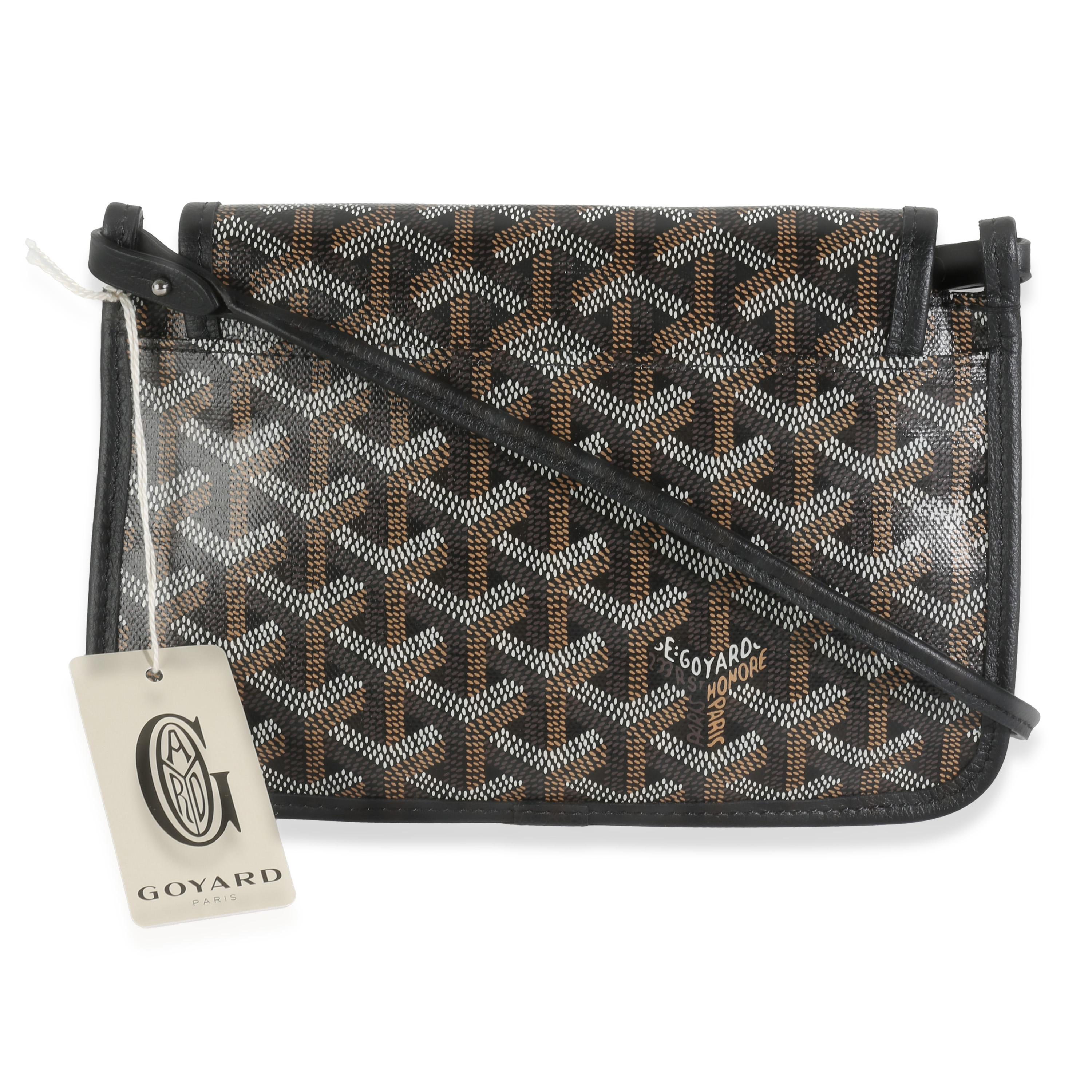 Listing Title: Goyard Black Goyardine Canvas Plumet Pocket Wallet
SKU: 141961
Condition: Pre-owned 
Condition Description: Goyard’s signature Goyardine pattern has quietly taken over the luxury fashion scene. A heritage brand that has been around