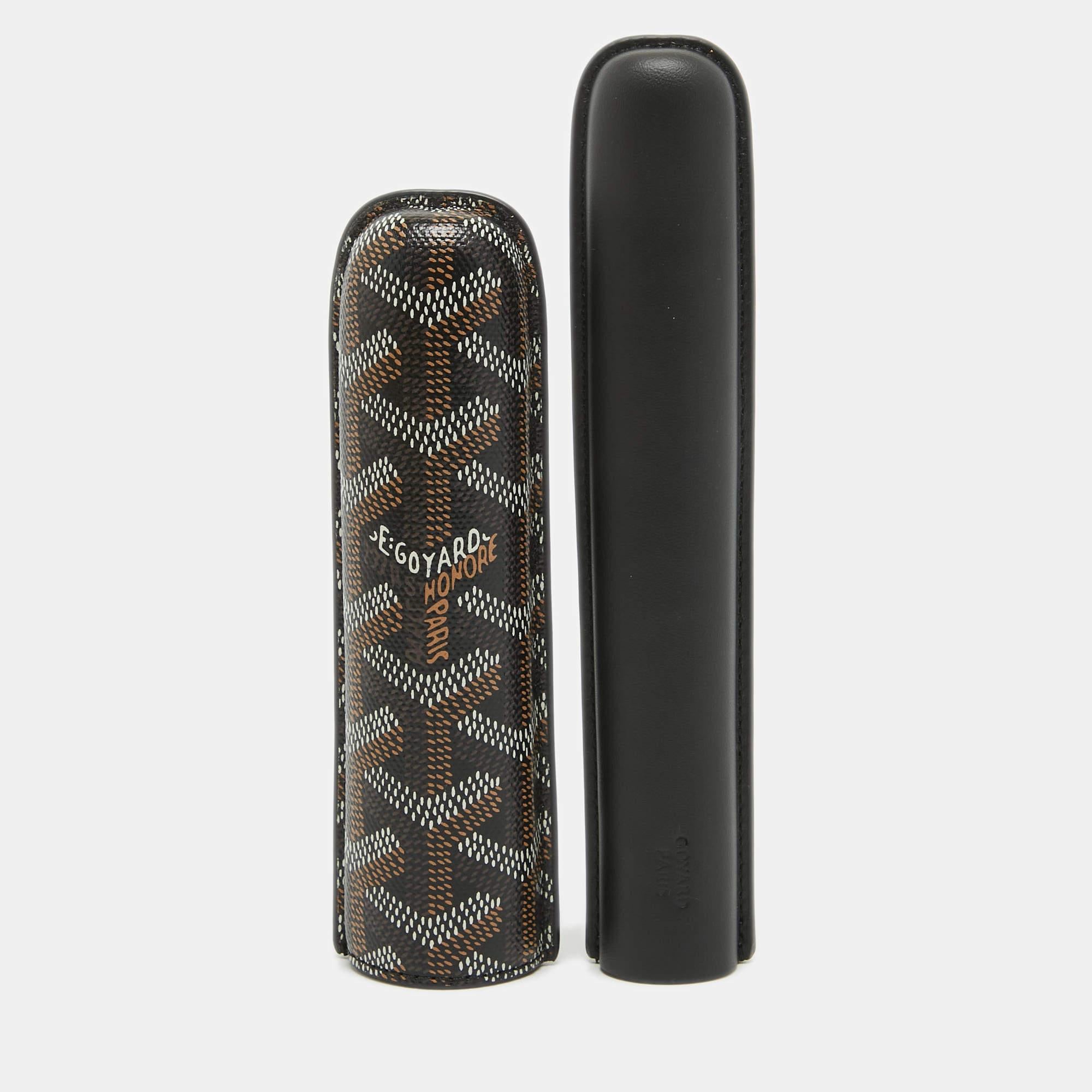 This Churchill cigar case from the house of Goyard is crafted from signature Goyardine-coated canvas as well as leather and designed to hold a single cigar.

Includes
Original Box, Original Dust Cloth
