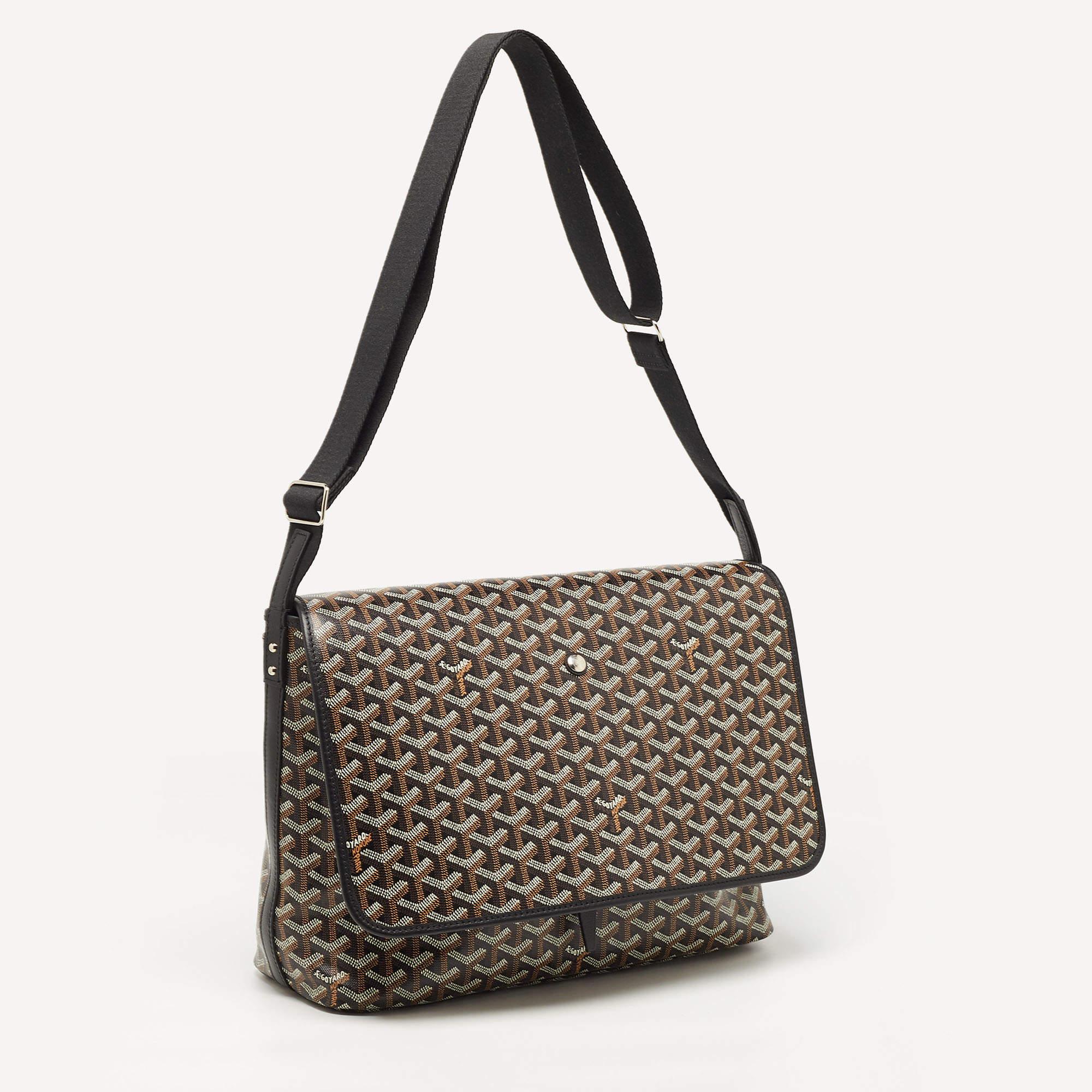 Trust Goyard messenger bags to offer functional ease and a comfortable carrying experience. Smartly designed, the bag has an appealing exterior and a spacious interior. Perfect for work and weekend getaways.

