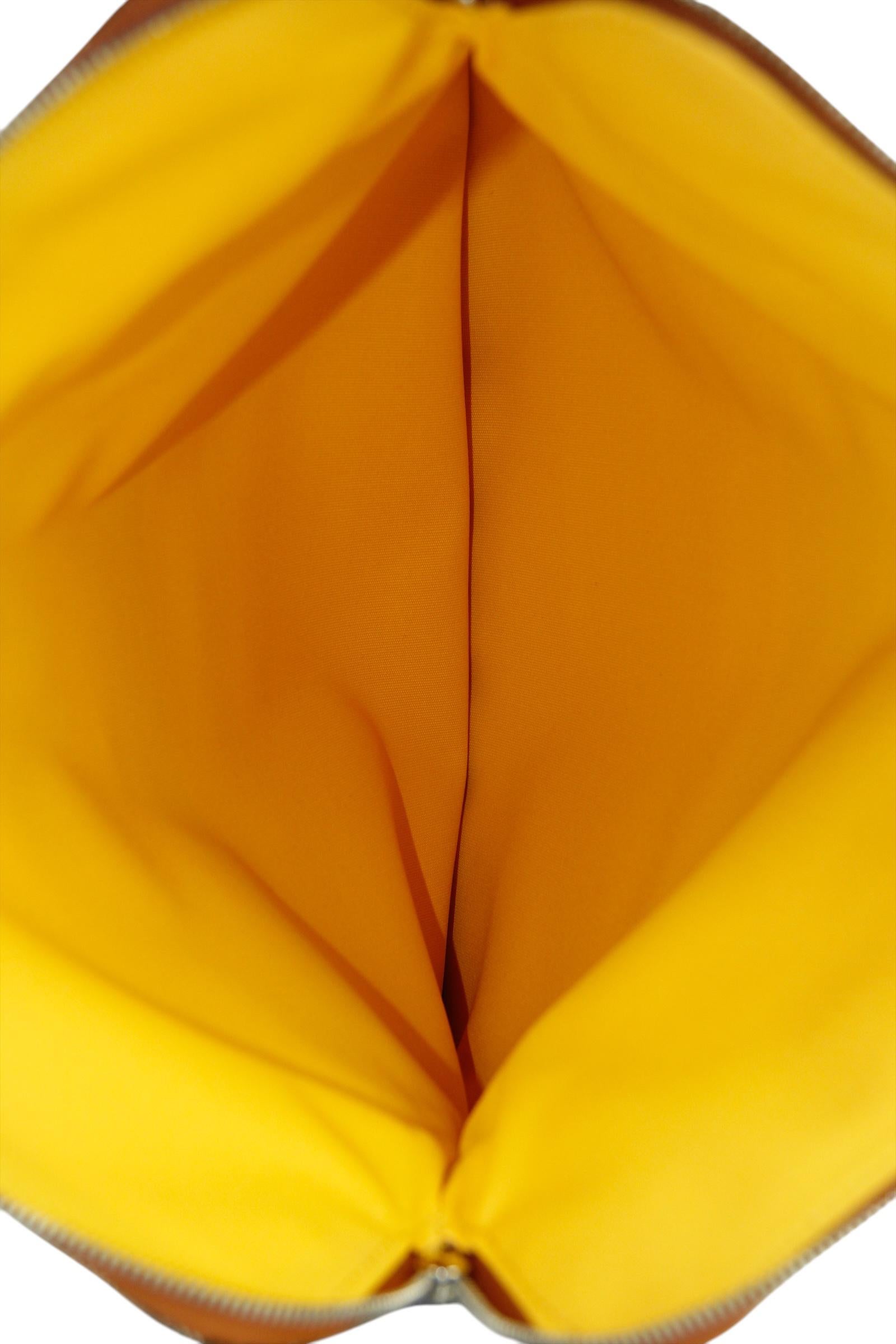 Goyard Black/ Tan Goyardine Sainte Marie Soft Clutch Bag en venta 5