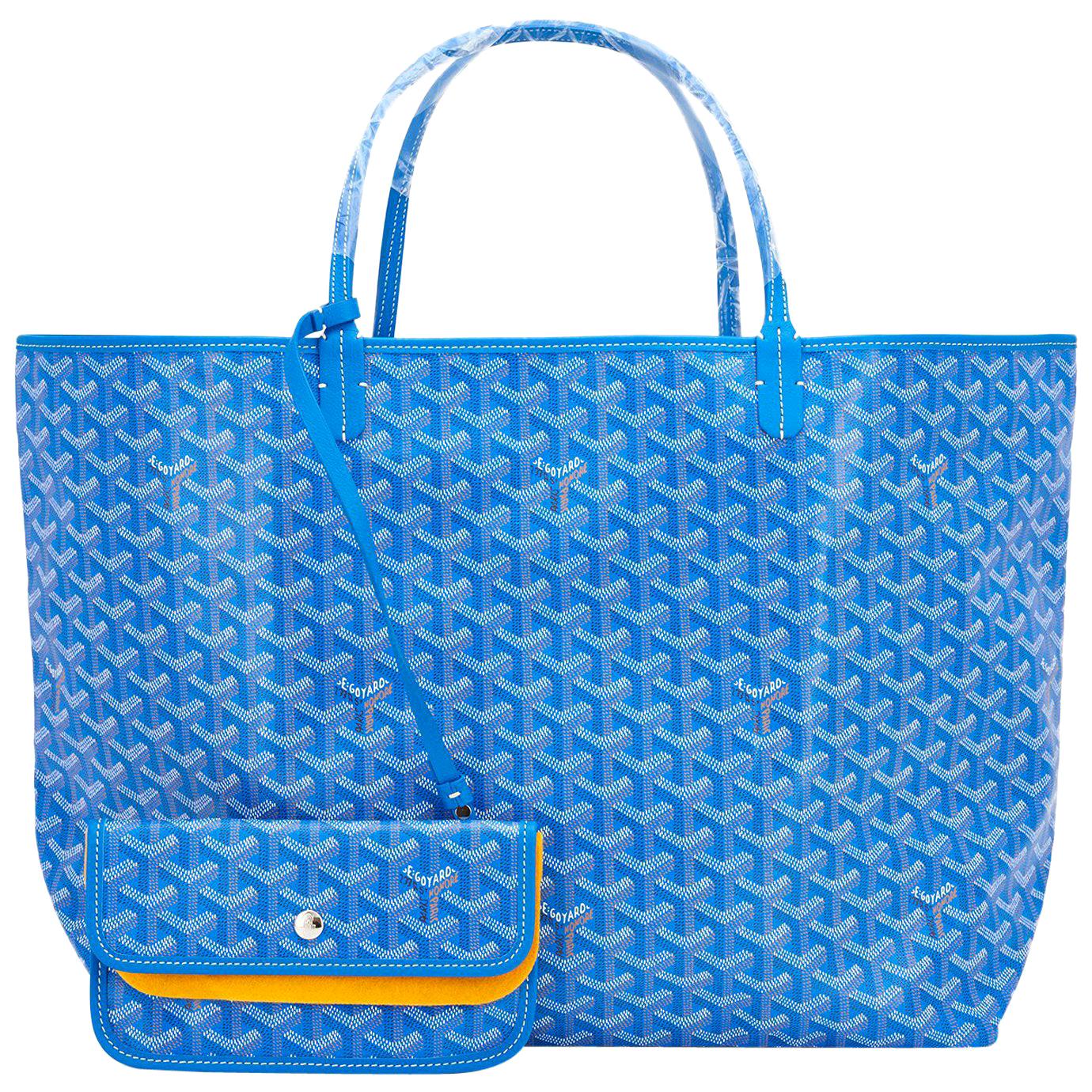 Chelsea Handler travels with a Goyard tote bag - PurseBlog